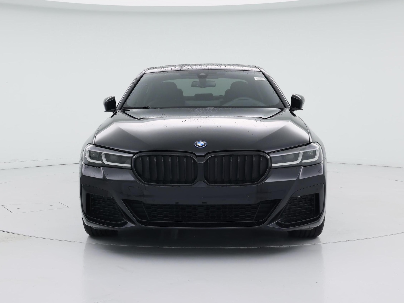 2022 BMW 5 Series 530e - Photo 6