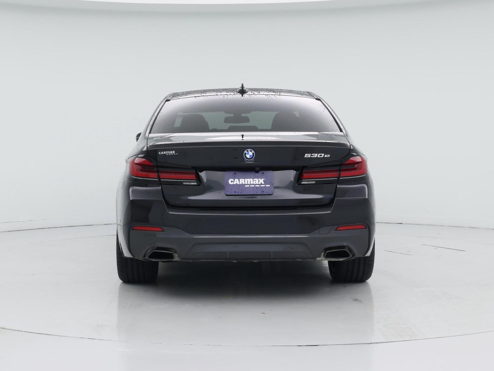 2022 BMW 5 Series 530e - Photo 7