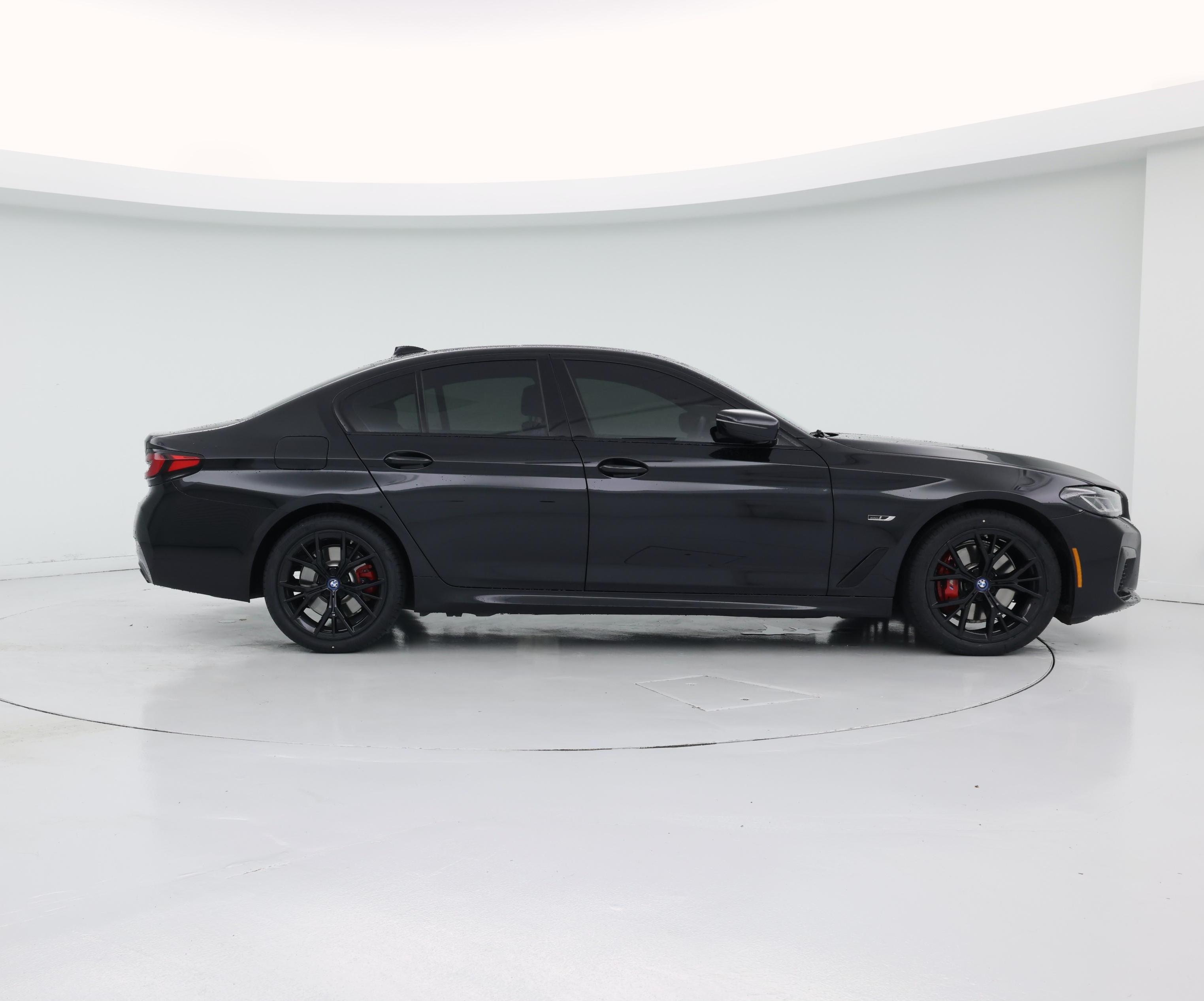 Thumbnail: 2022 BMW 5 Series - 7