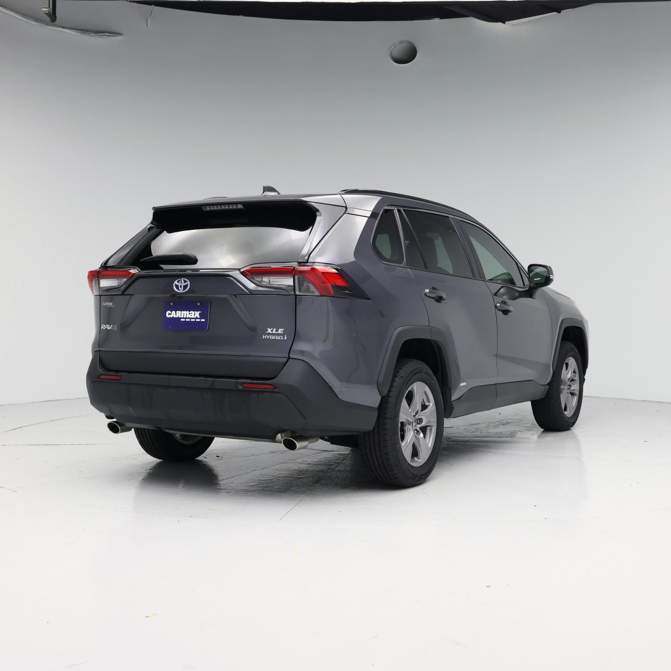 Thumbnail: 2022 Toyota RAV4 - 8