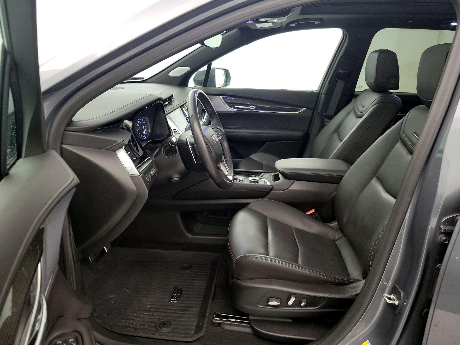 Thumbnail: 2020 Cadillac XT6 - 11