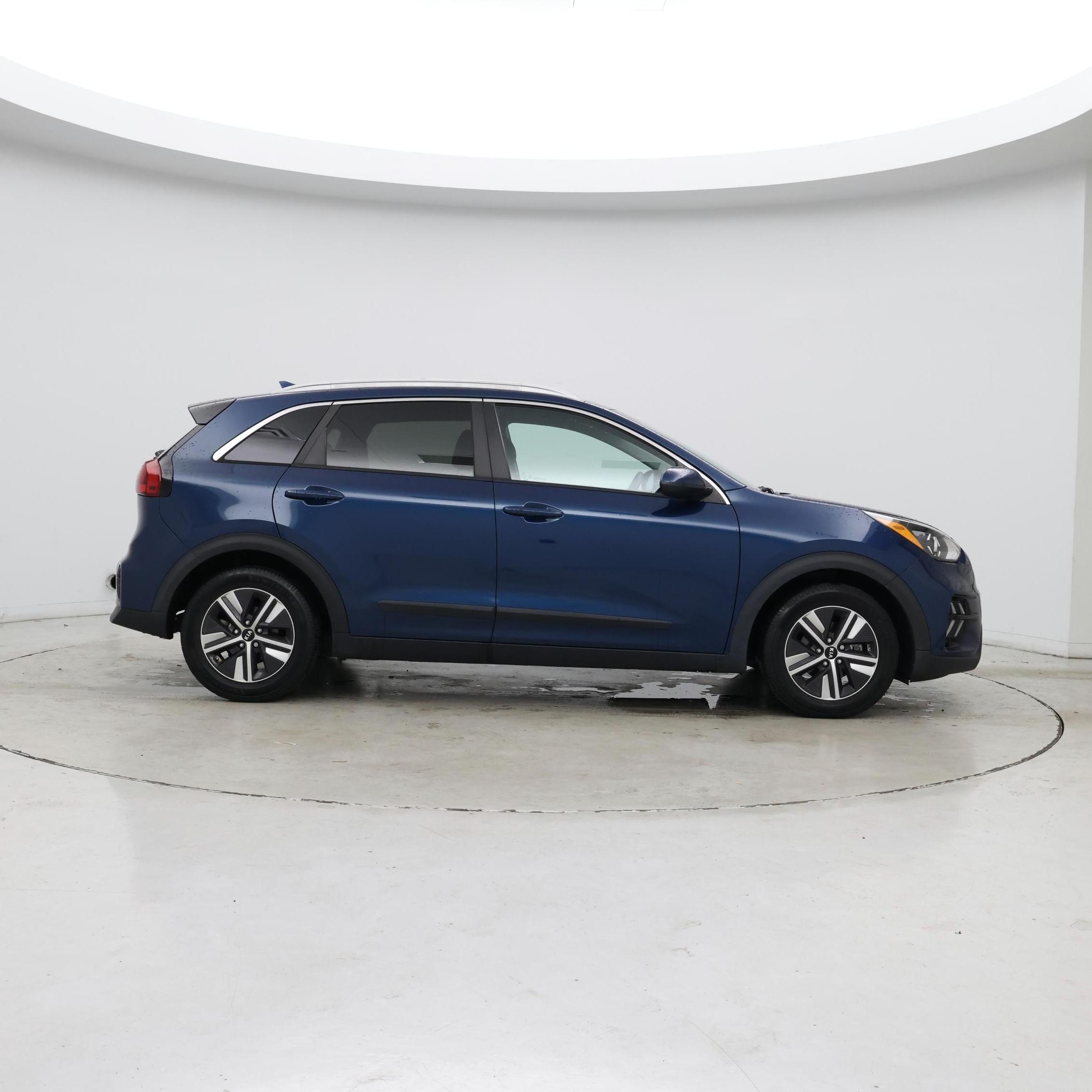 Thumbnail: 2021 Kia Niro - 7