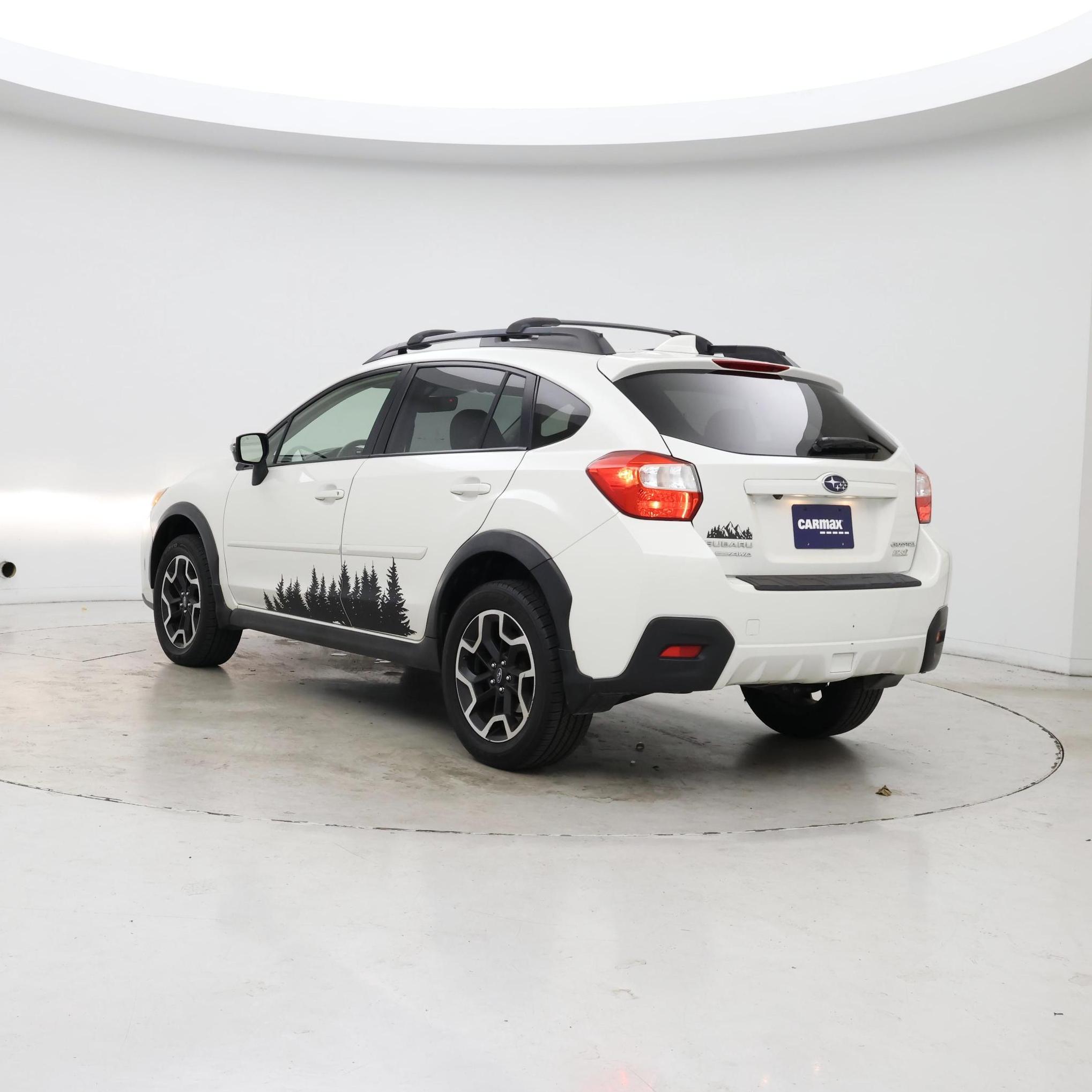 Thumbnail: 2017 Subaru Crosstrek - 2