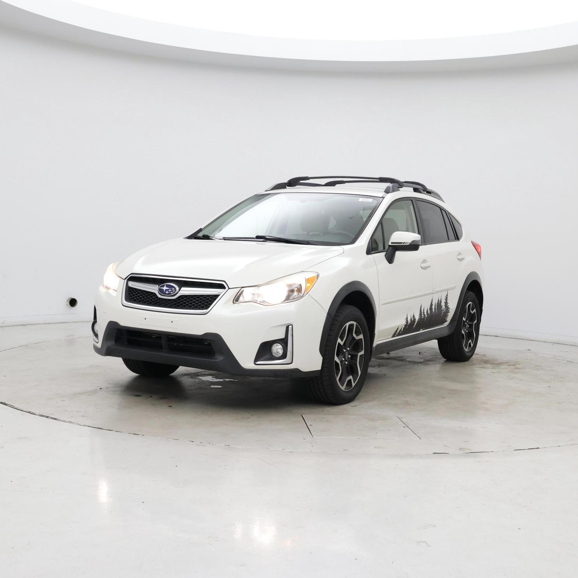 Thumbnail: 2017 Subaru Crosstrek - 4