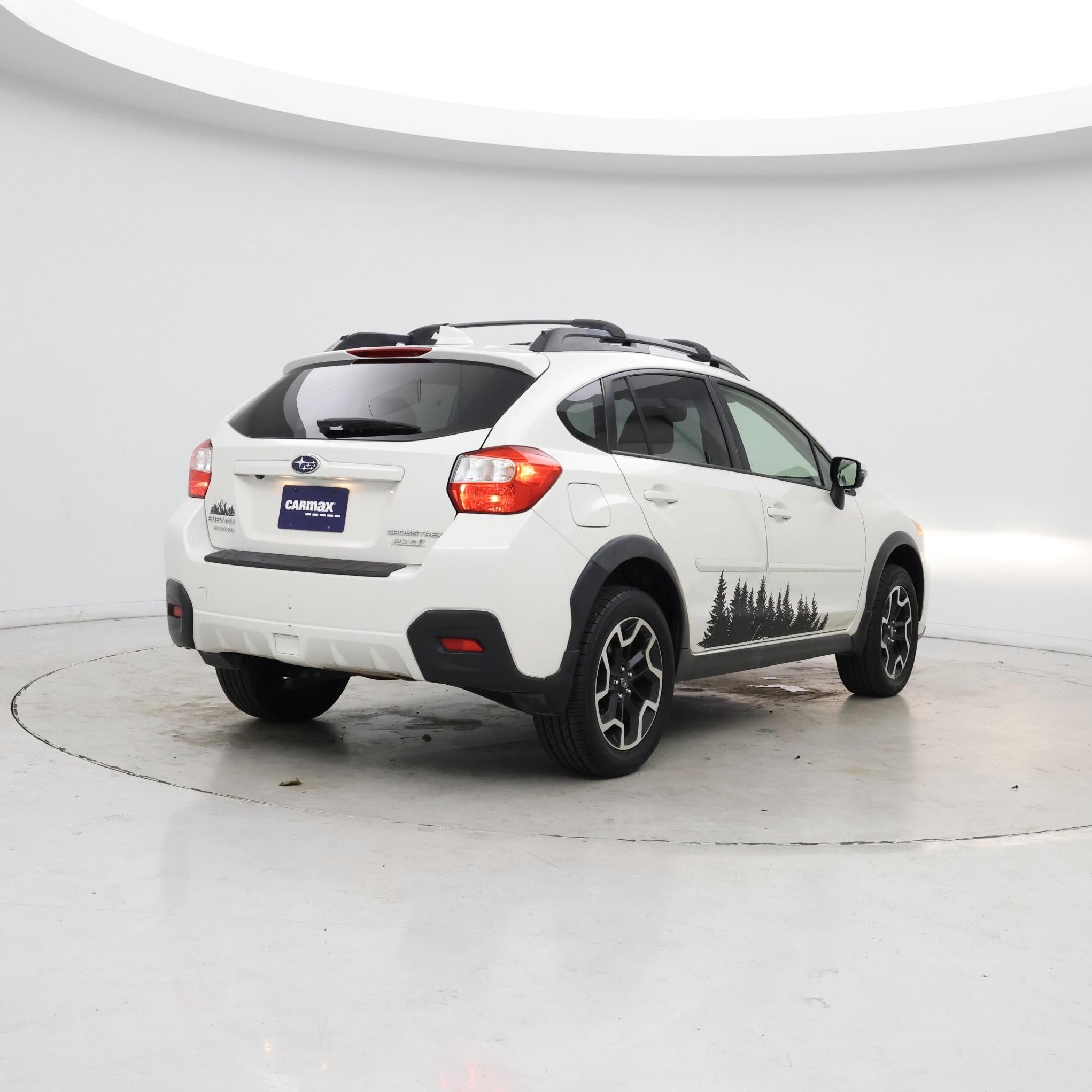 Thumbnail: 2017 Subaru Crosstrek - 8