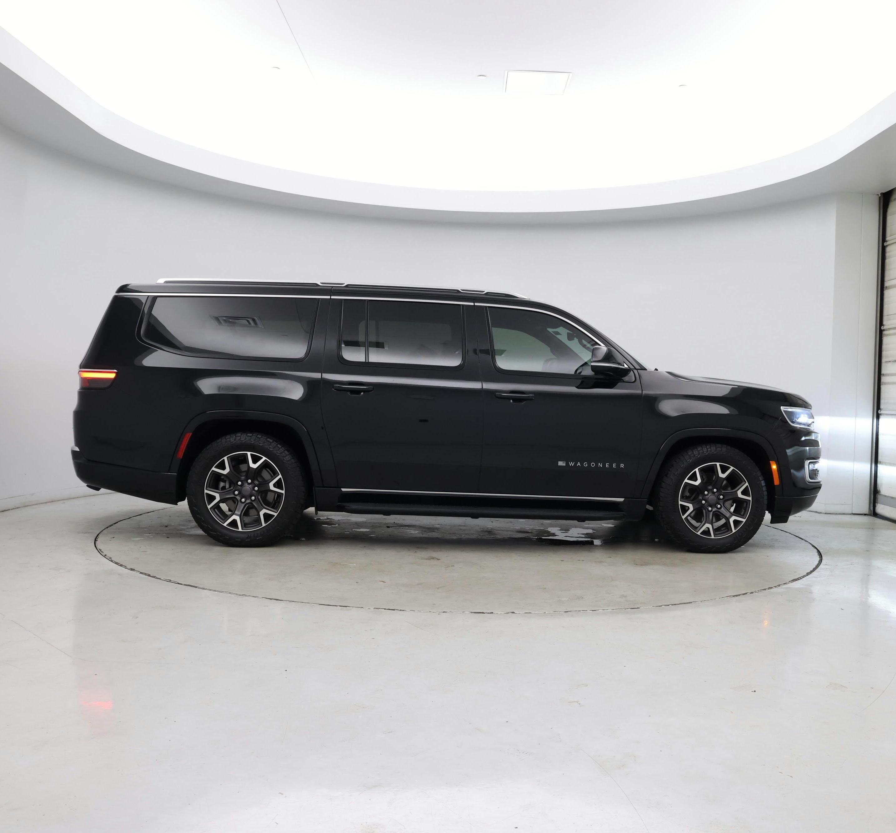 Thumbnail: 2023 Jeep Wagoneer - 7