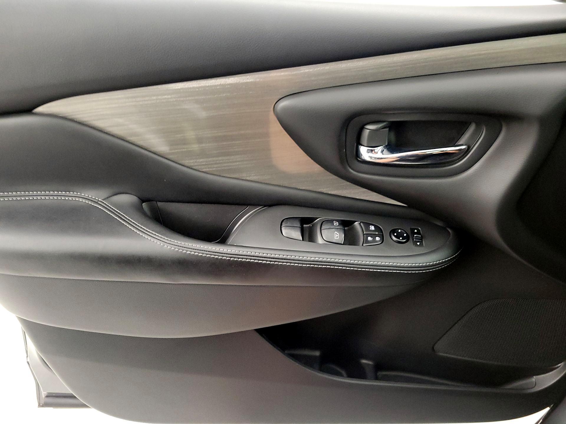 Thumbnail: 2016 Nissan Murano - 12