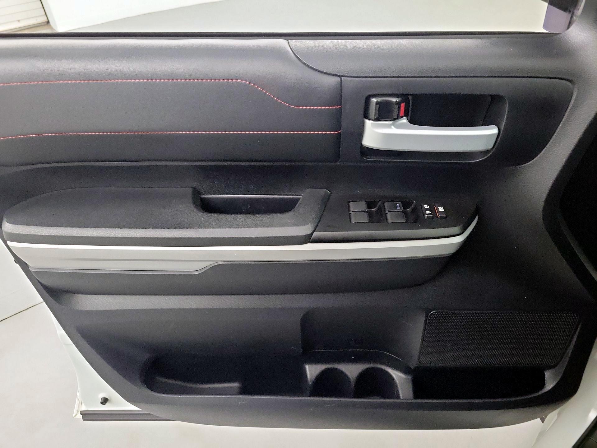 Thumbnail: 2019 Toyota Tundra - 12