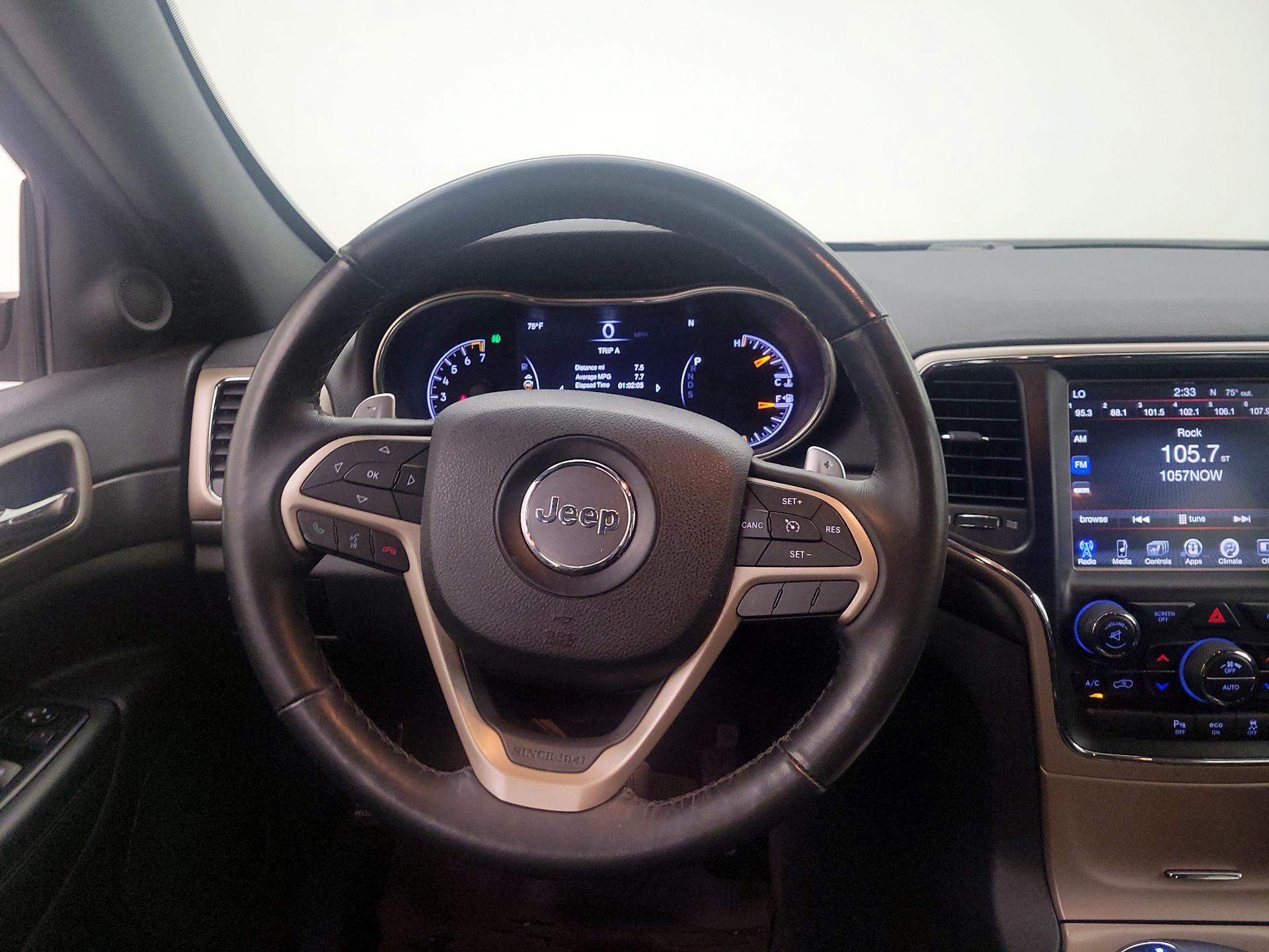 Thumbnail: 2015 Jeep Grand Cherokee - 10
