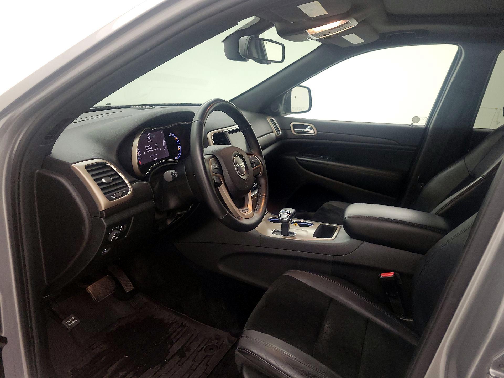 Thumbnail: 2015 Jeep Grand Cherokee - 11