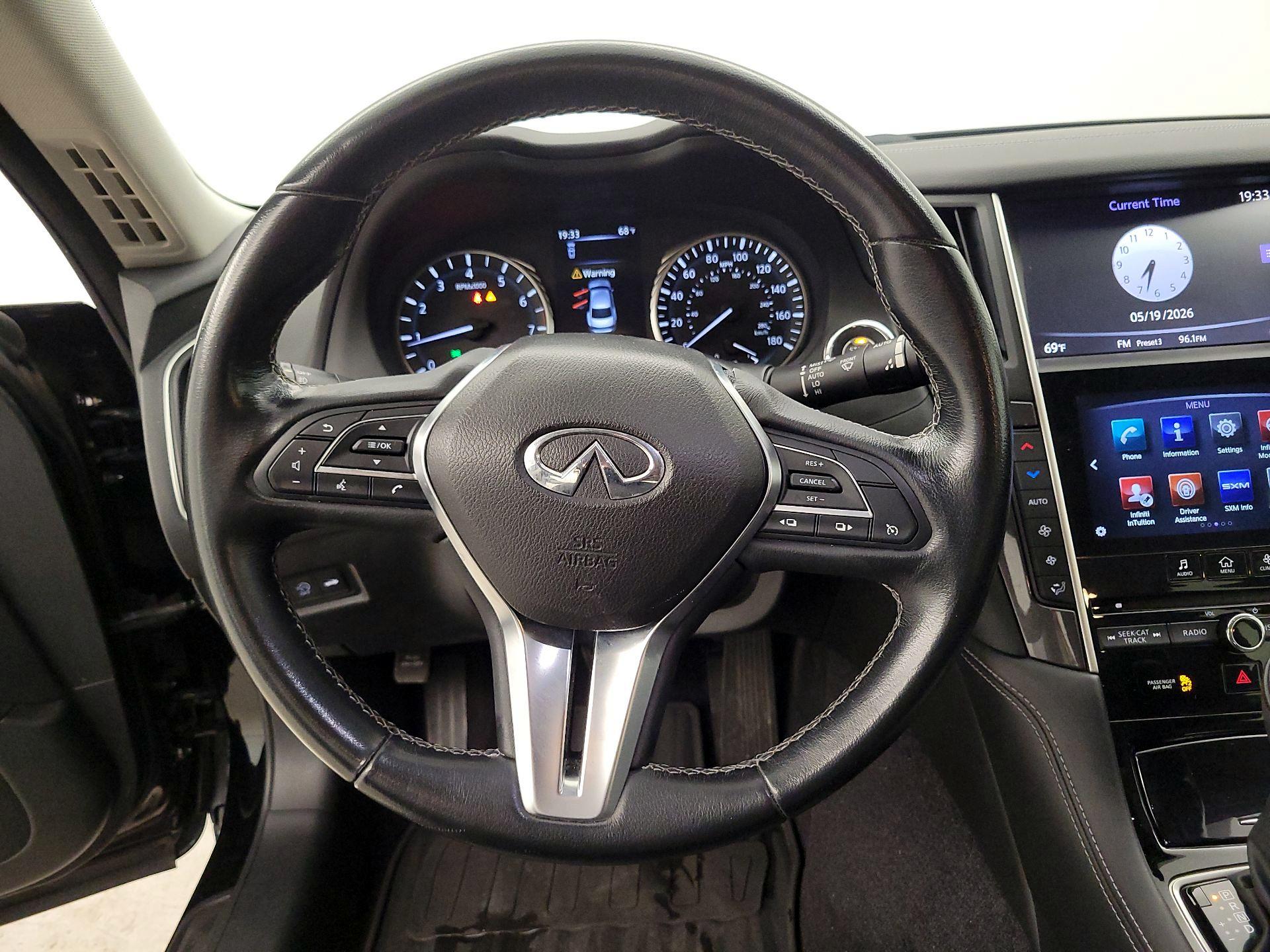 Thumbnail: 2019 INFINITI Q50 - 10