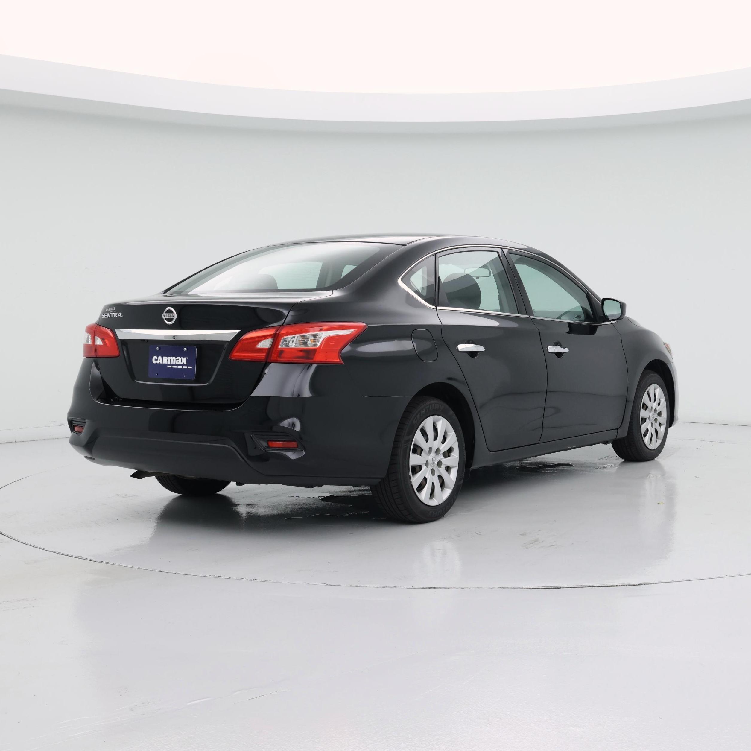 Thumbnail: 2018 Nissan Sentra - 8