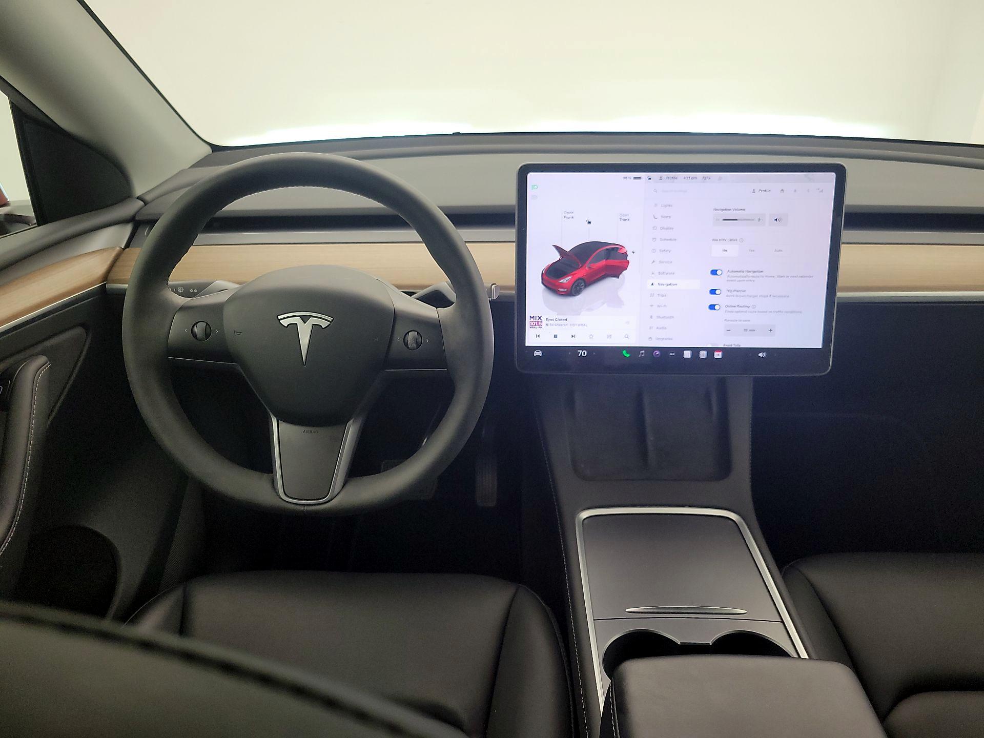 Thumbnail: 2023 Tesla Model Y - 10