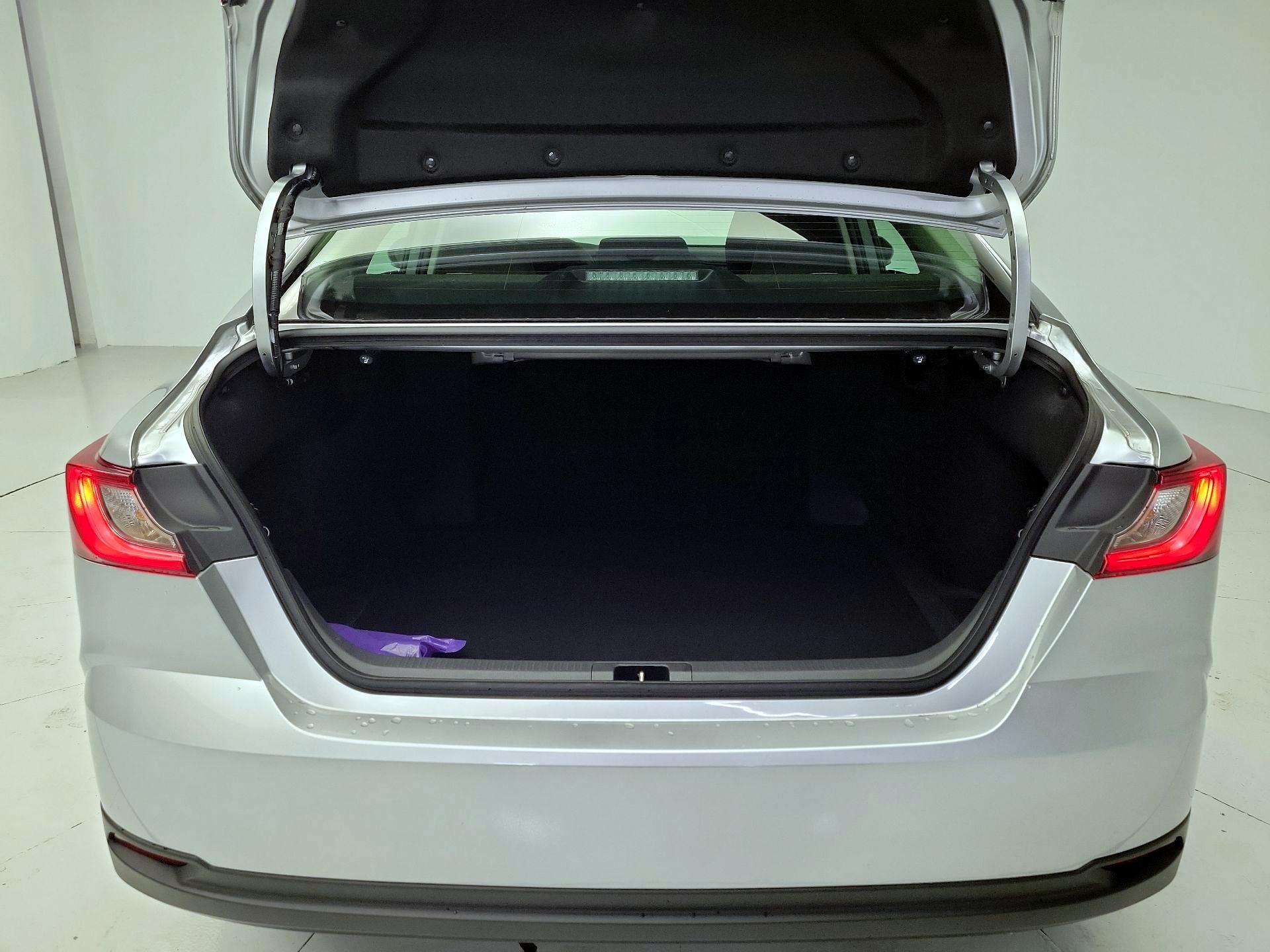 Thumbnail: 2026 Toyota Camry - 20
