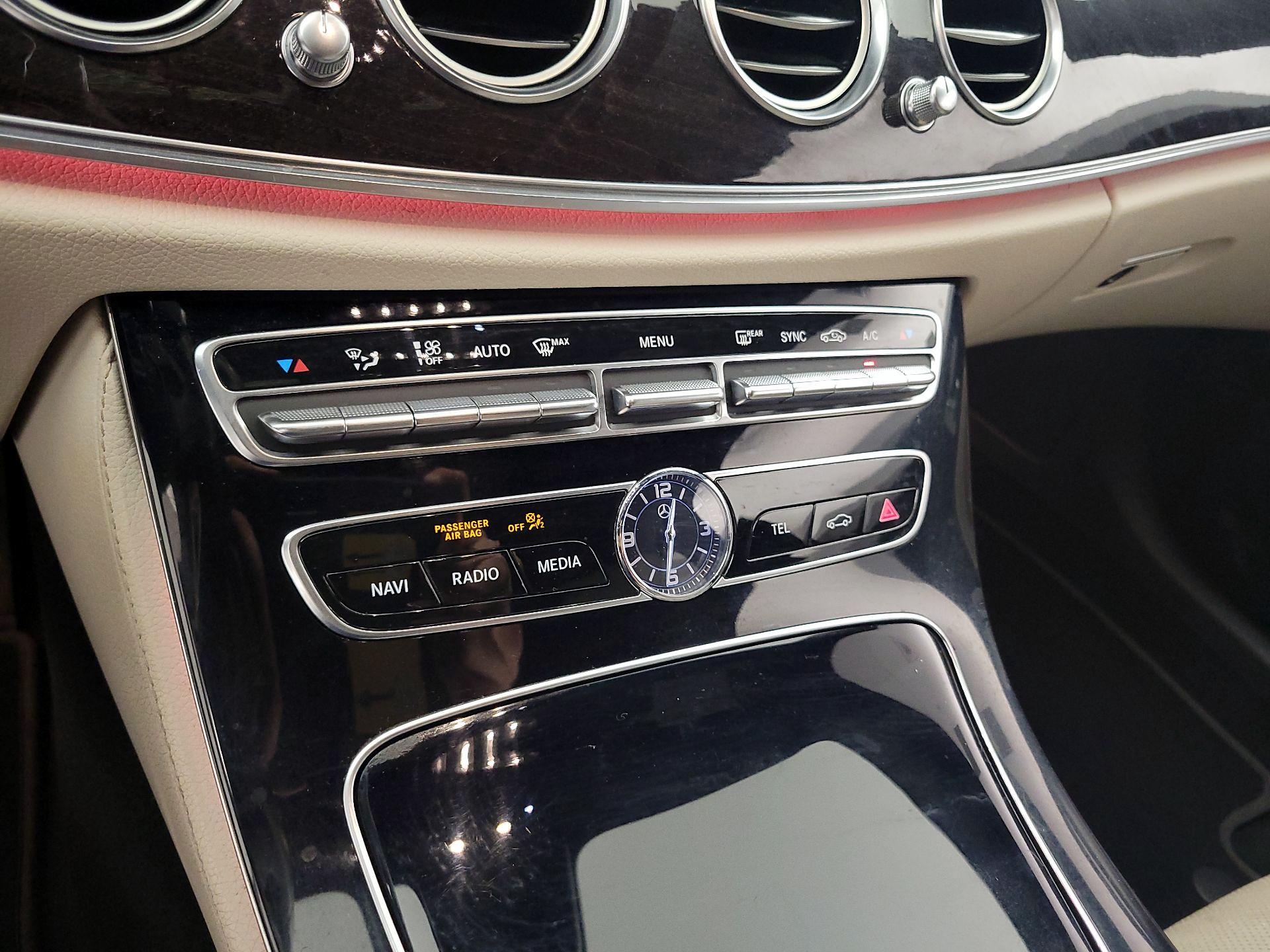 Thumbnail: 2017 Mercedes-Benz E-Class - 16