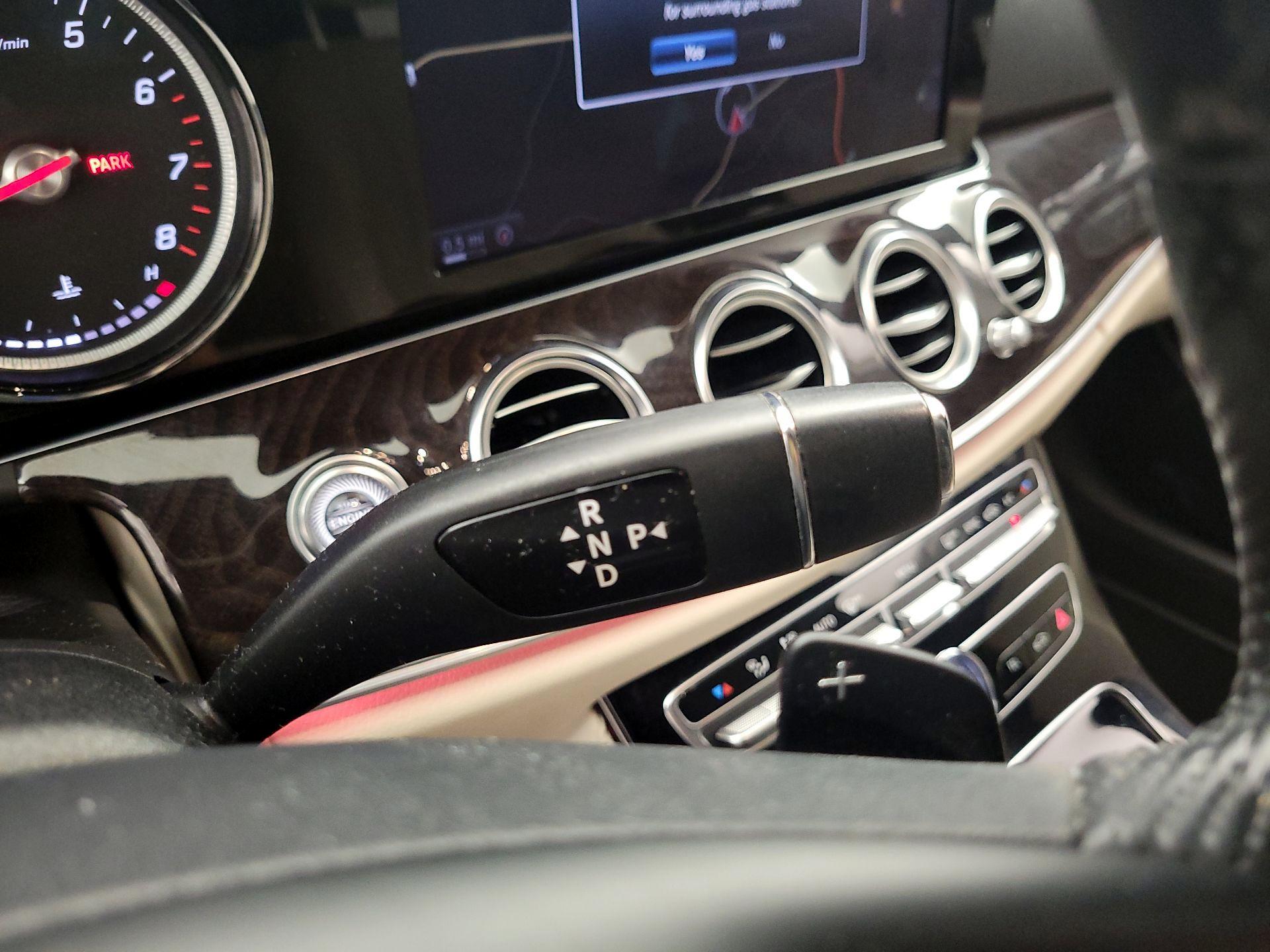 Thumbnail: 2017 Mercedes-Benz E-Class - 17