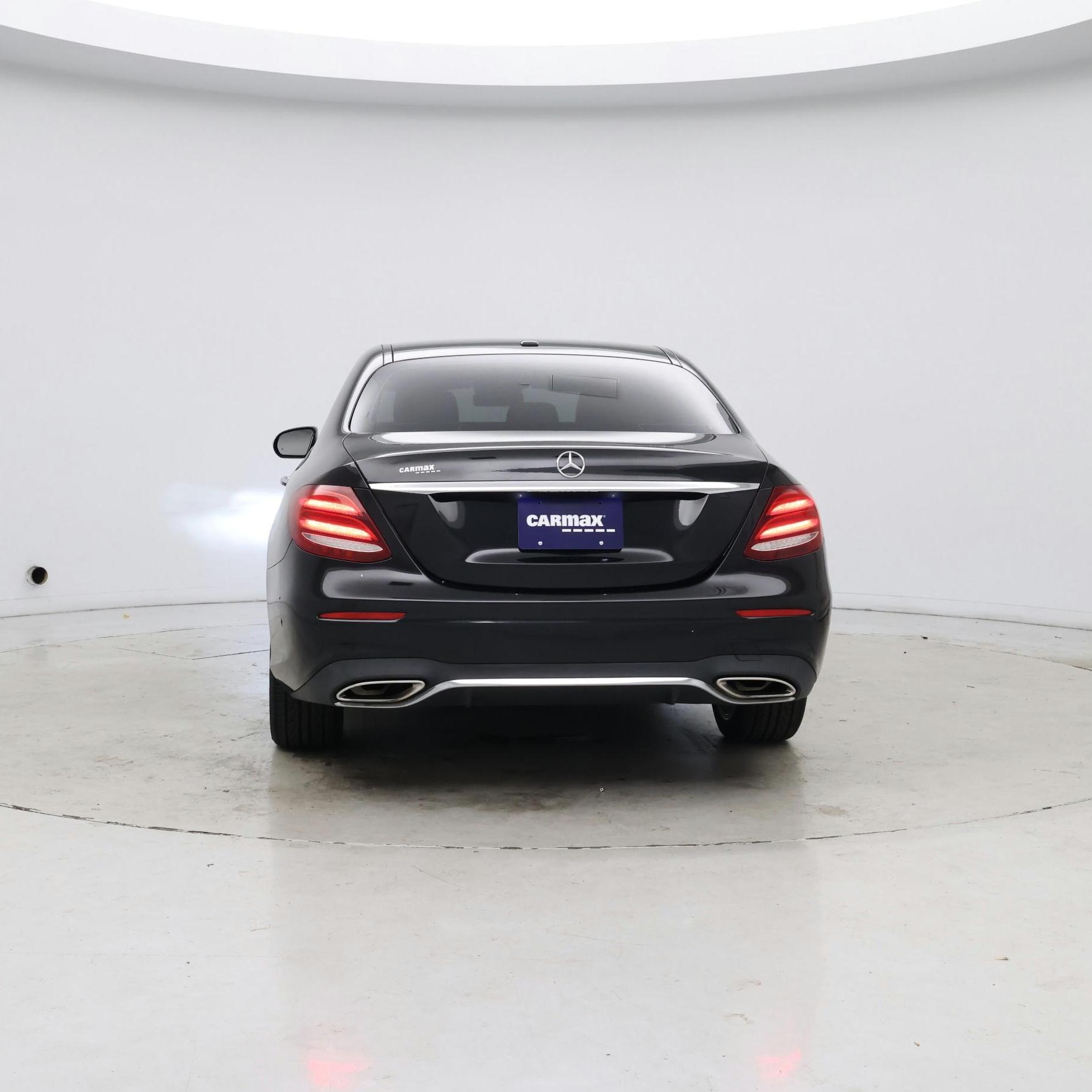 Thumbnail: 2017 Mercedes-Benz E-Class - 6