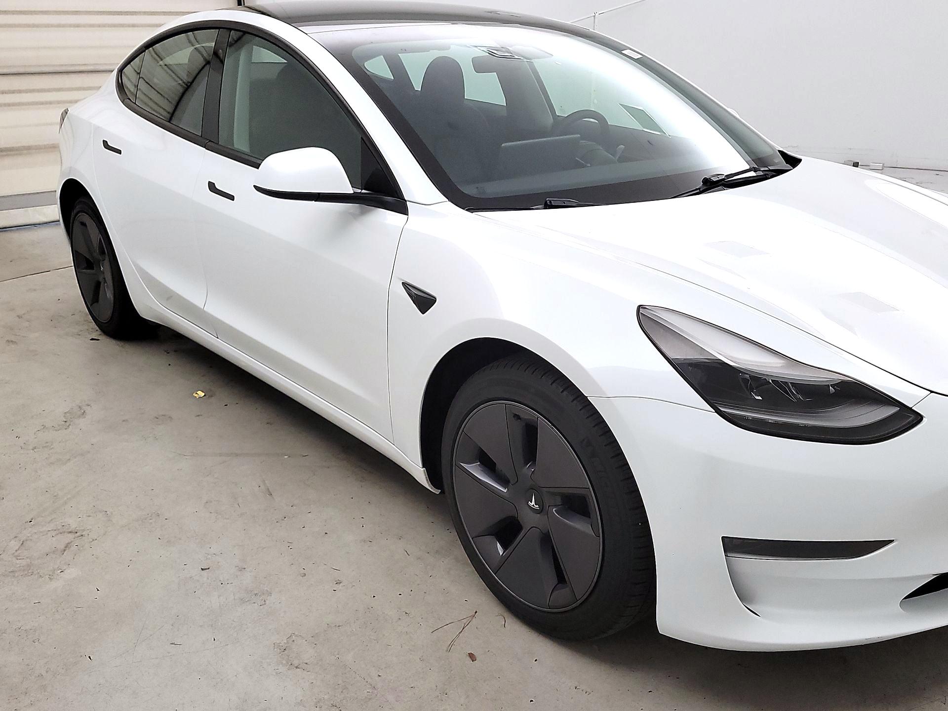 Thumbnail: 2023 Tesla Model 3 - 1