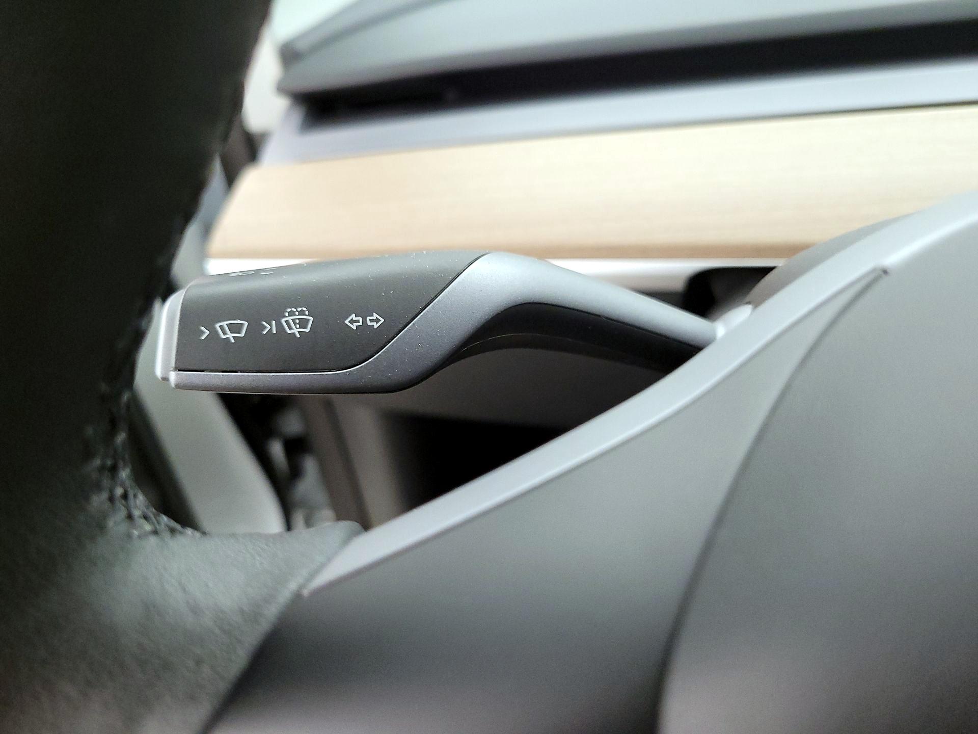 Thumbnail: 2023 Tesla Model 3 - 11