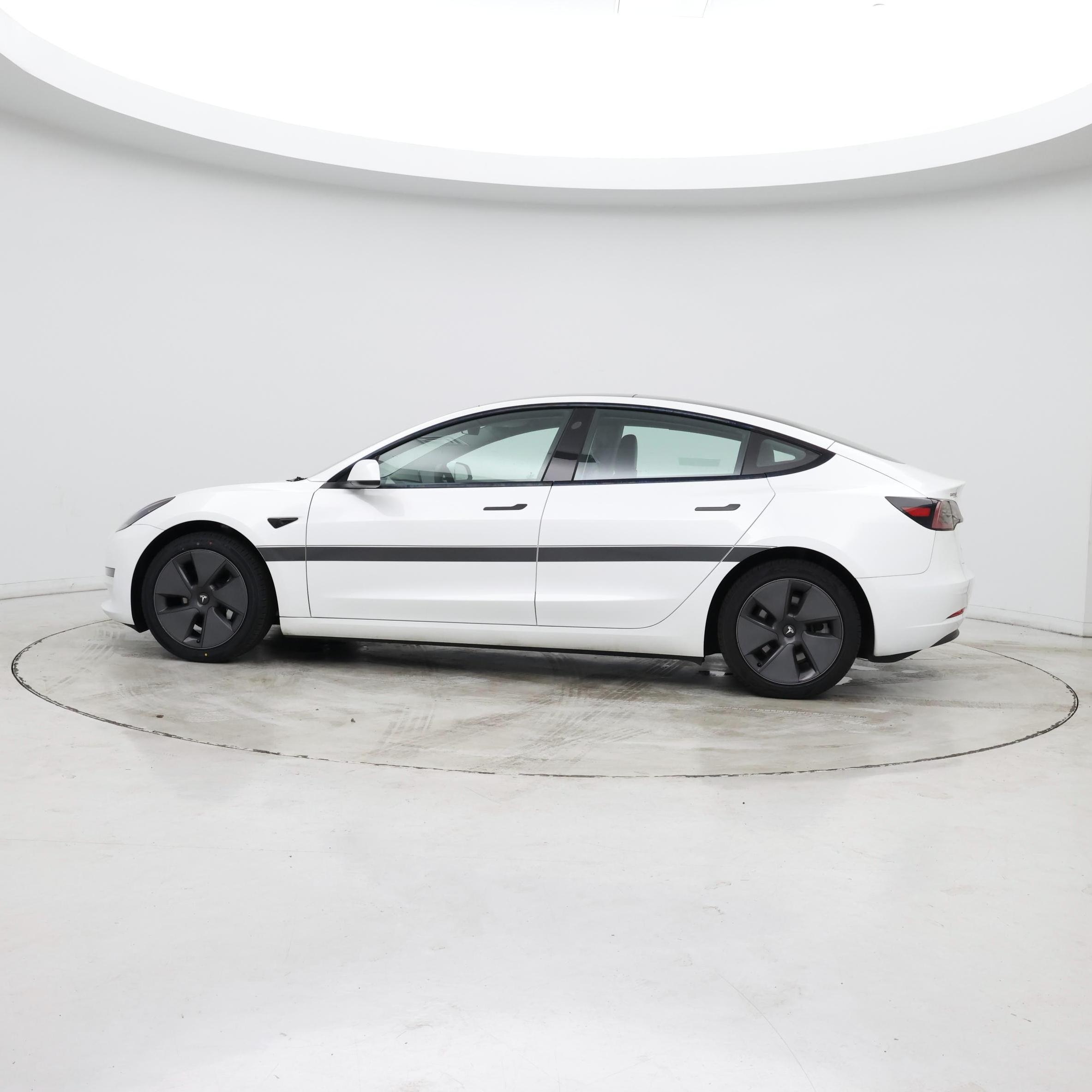 Thumbnail: 2023 Tesla Model 3 - 2