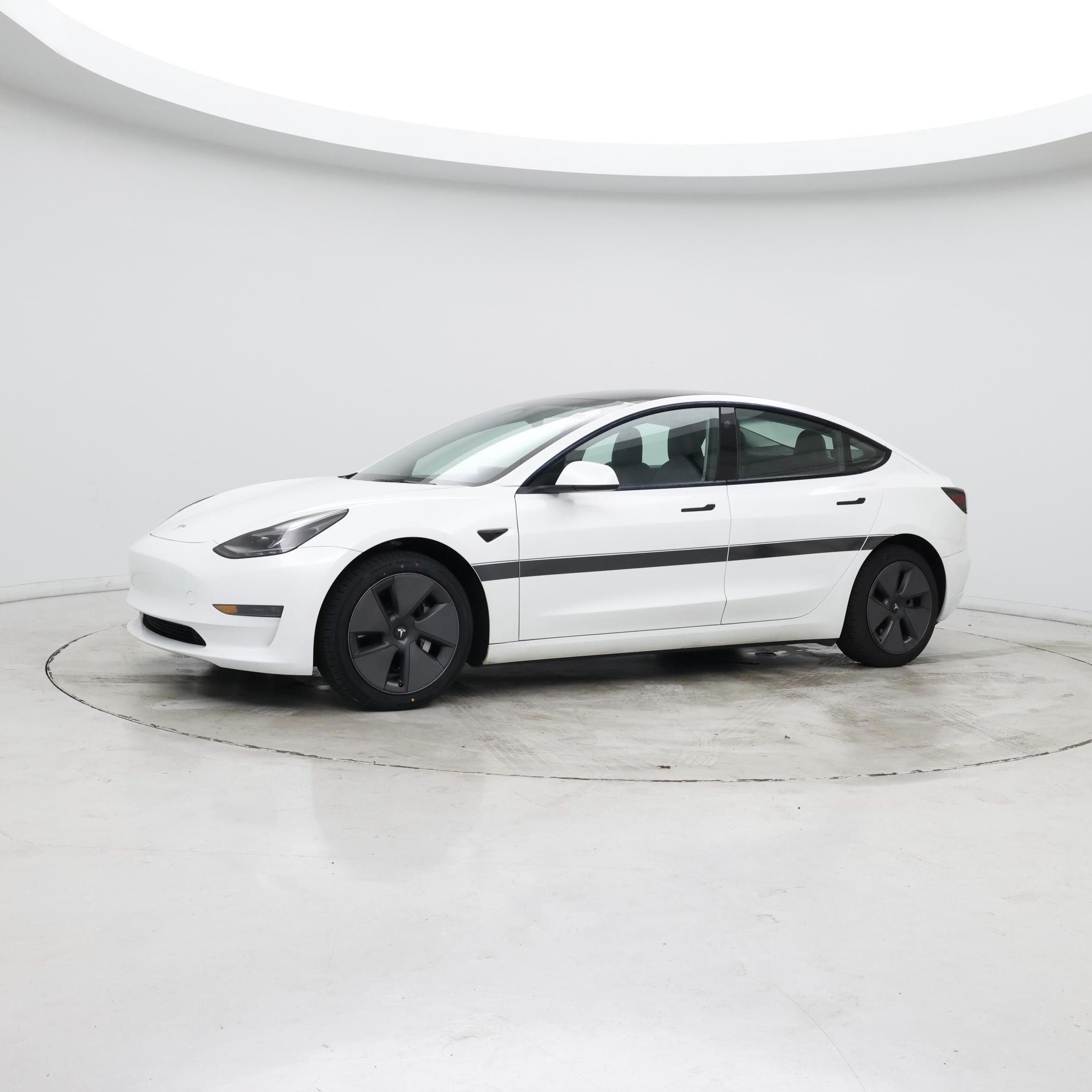 Thumbnail: 2023 Tesla Model 3 - 3