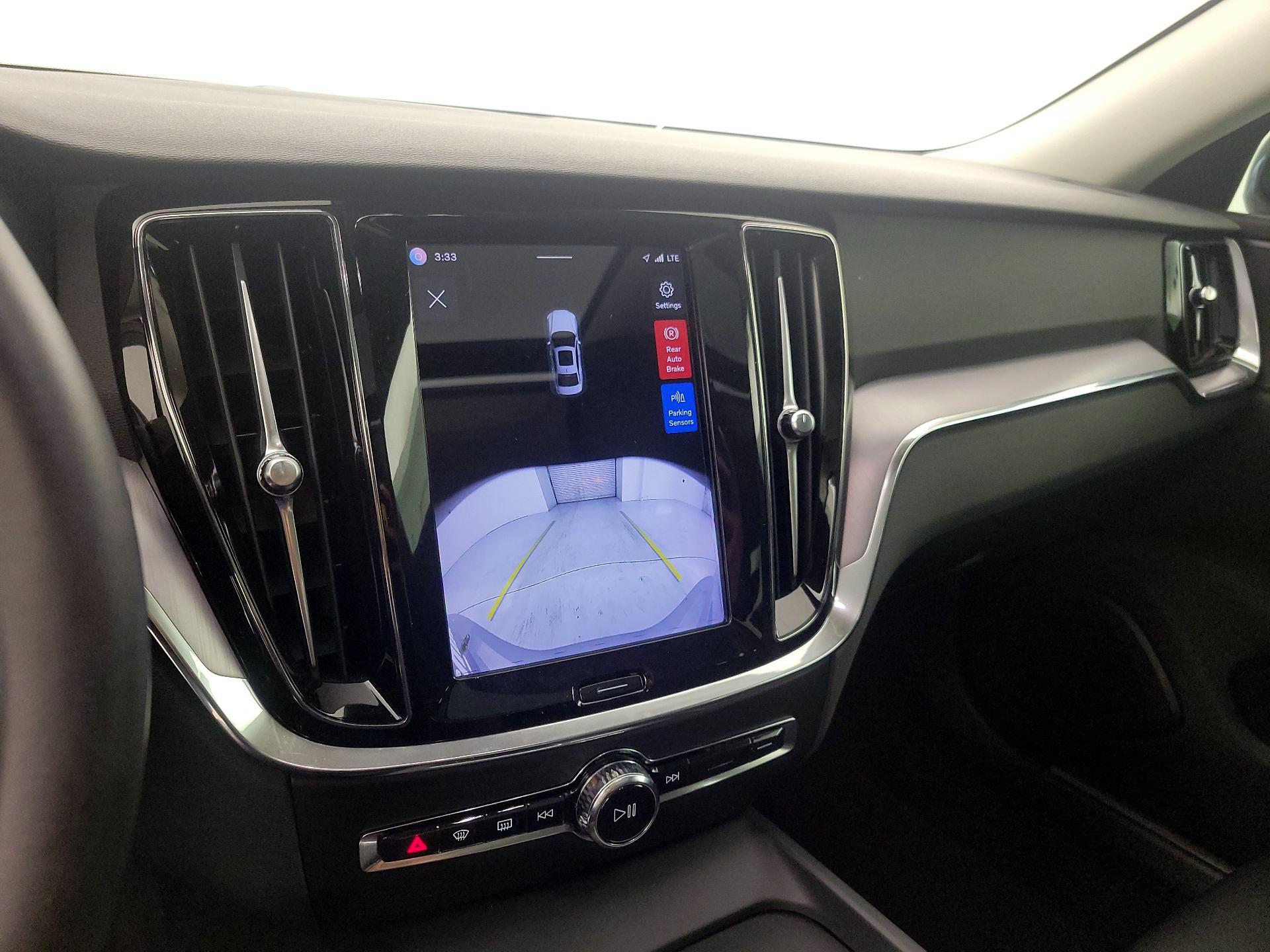Thumbnail: 2024 Volvo S60 - 15