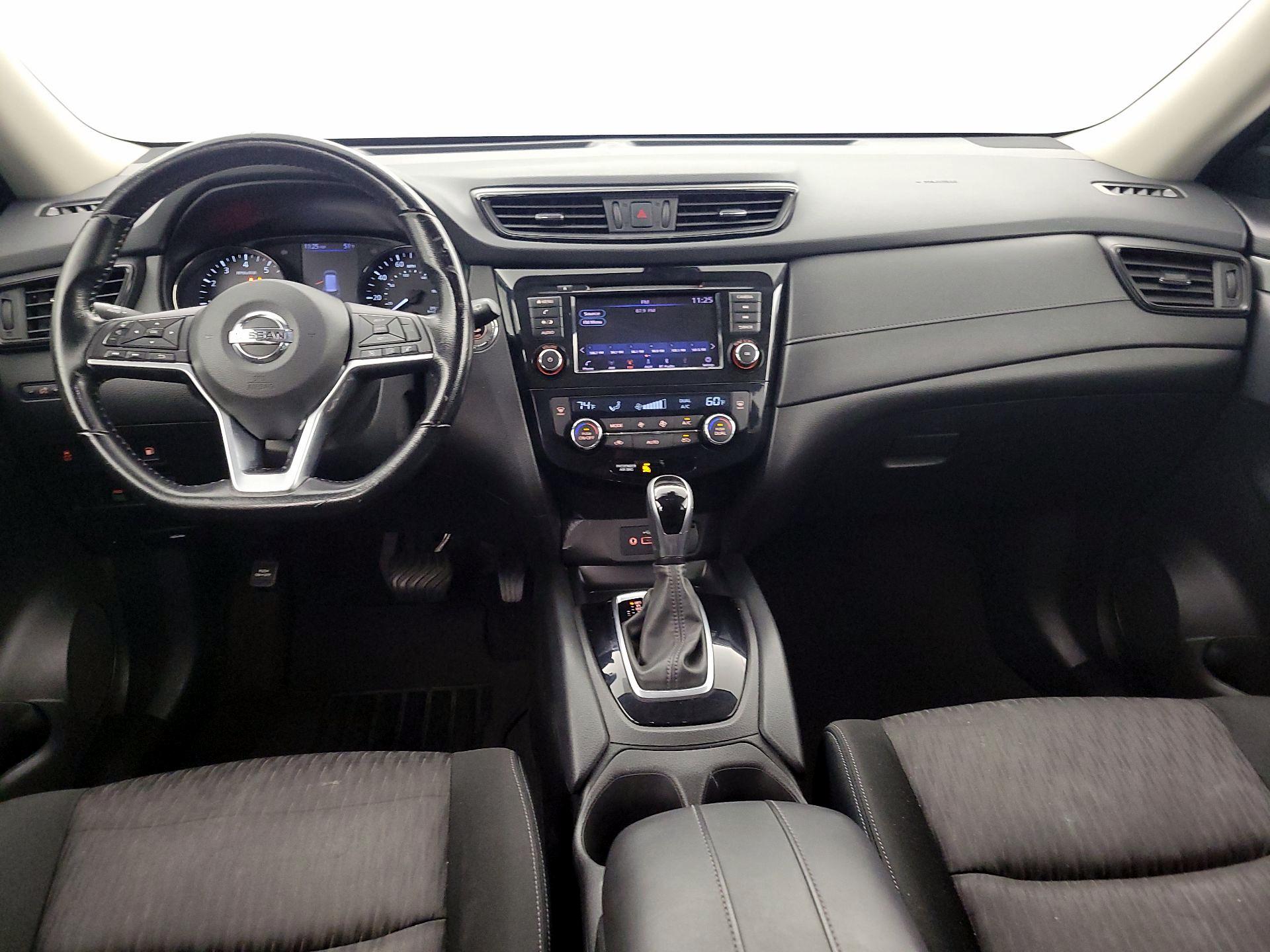 Thumbnail: 2020 Nissan Rogue - 9
