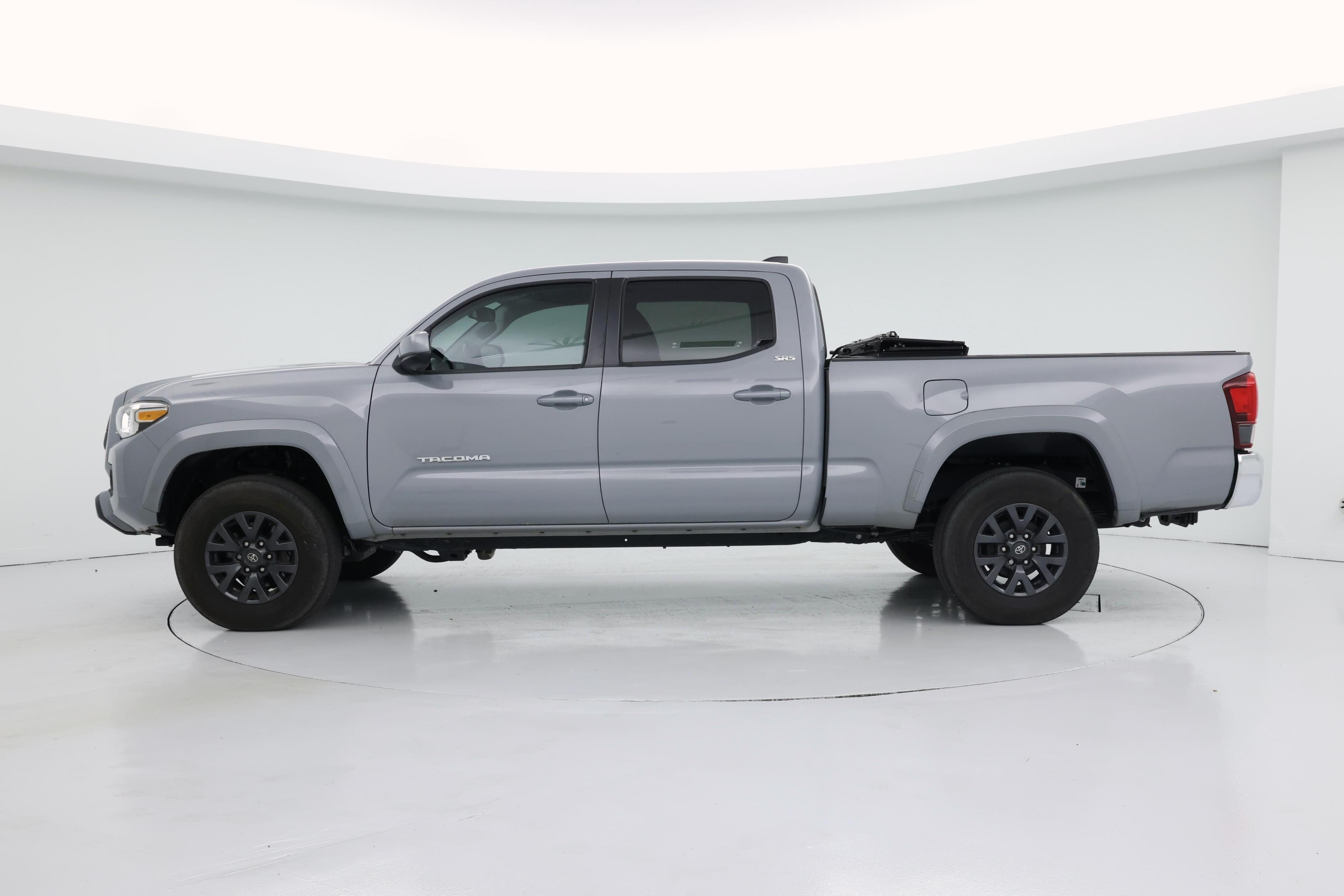 Thumbnail: 2021 Toyota Tacoma - 3