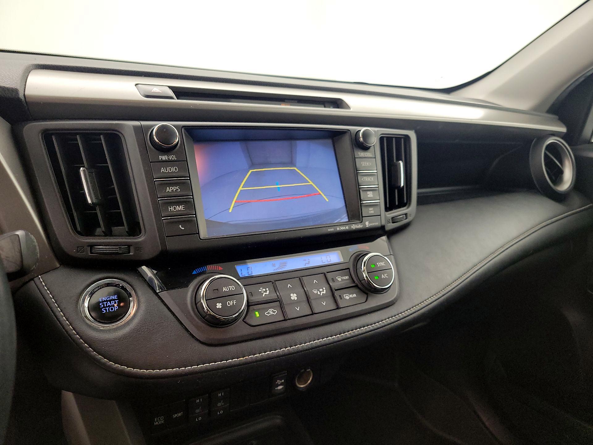 Thumbnail: 2016 Toyota RAV4 - 15