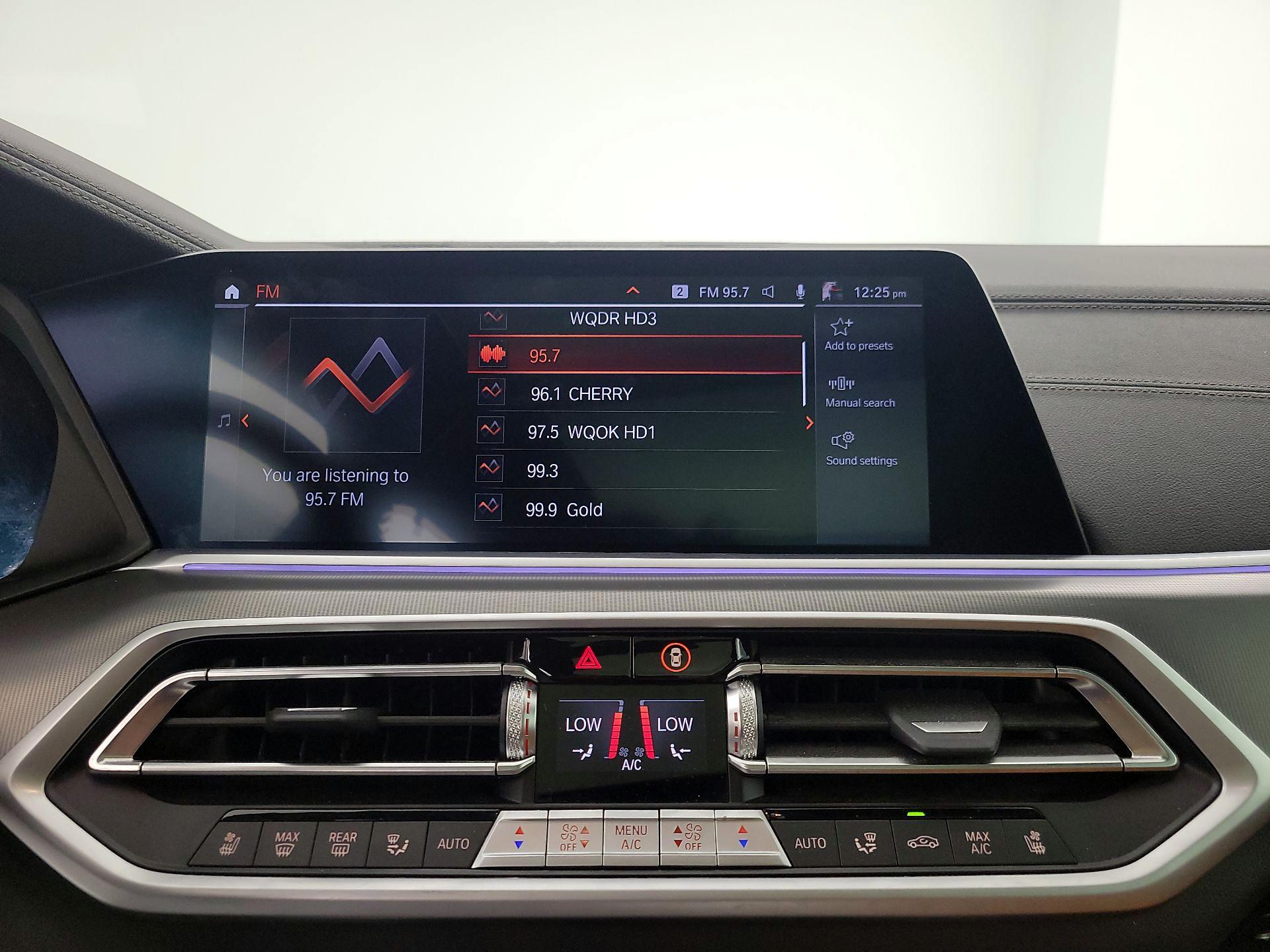 Thumbnail: 2022 BMW X5 - 16