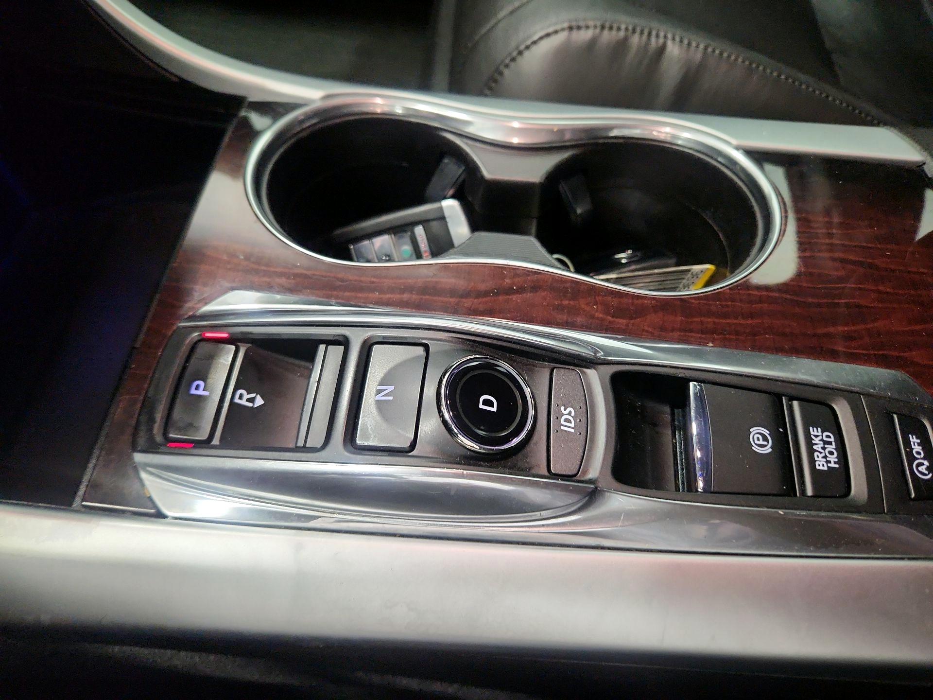 Thumbnail: 2016 Acura TLX - 17