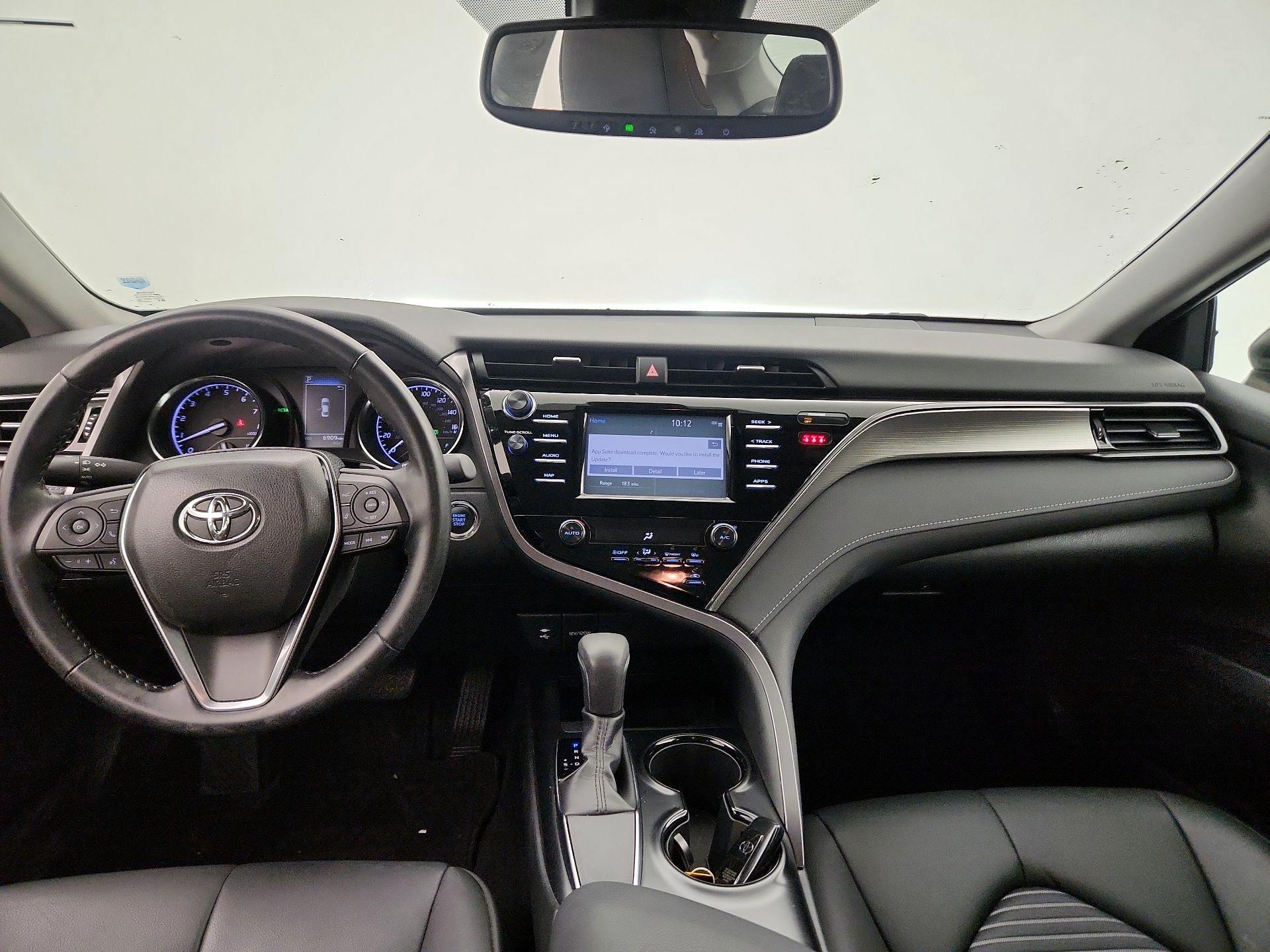 Thumbnail: 2019 Toyota Camry - 9