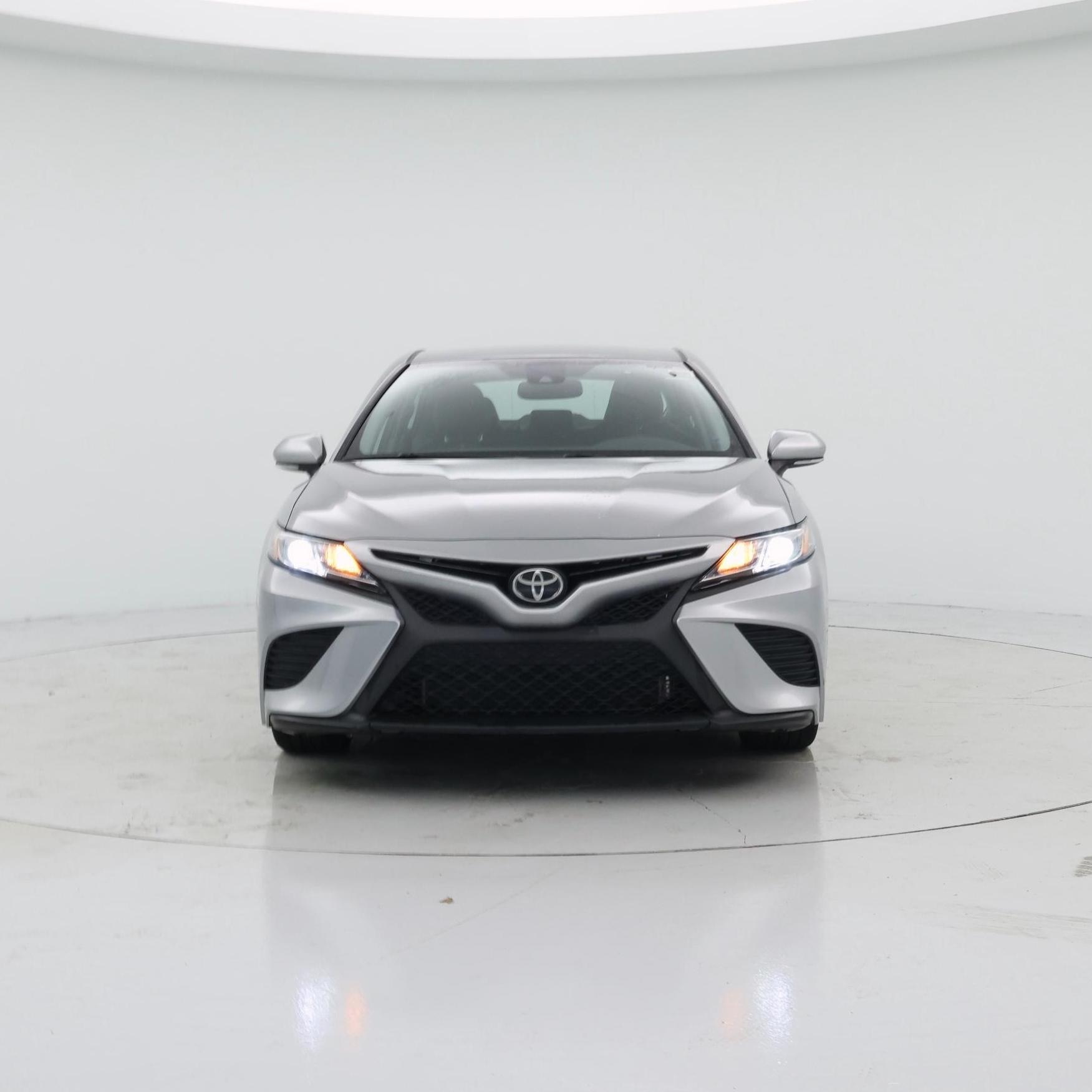 Thumbnail: 2019 Toyota Camry - 5