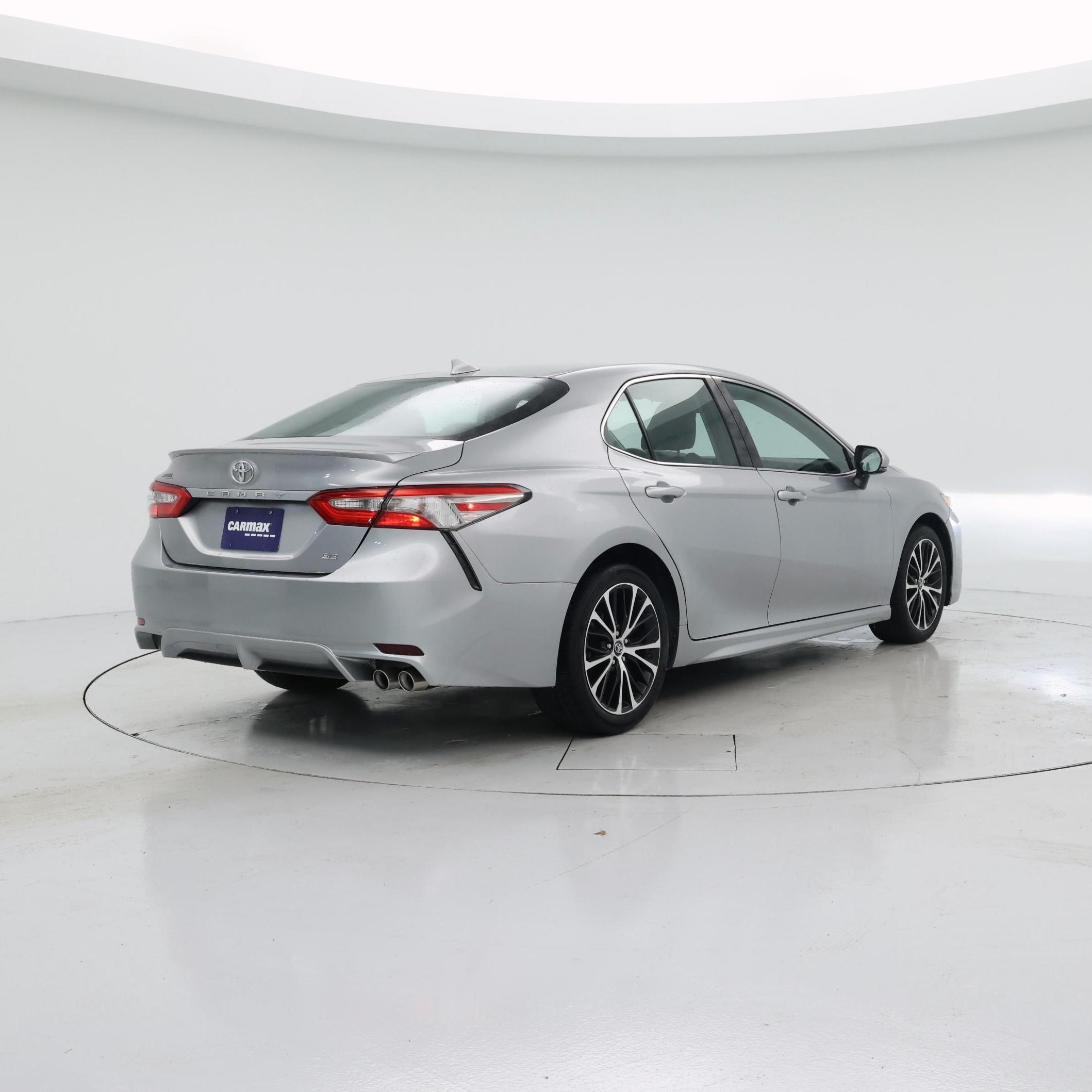 Thumbnail: 2019 Toyota Camry - 8