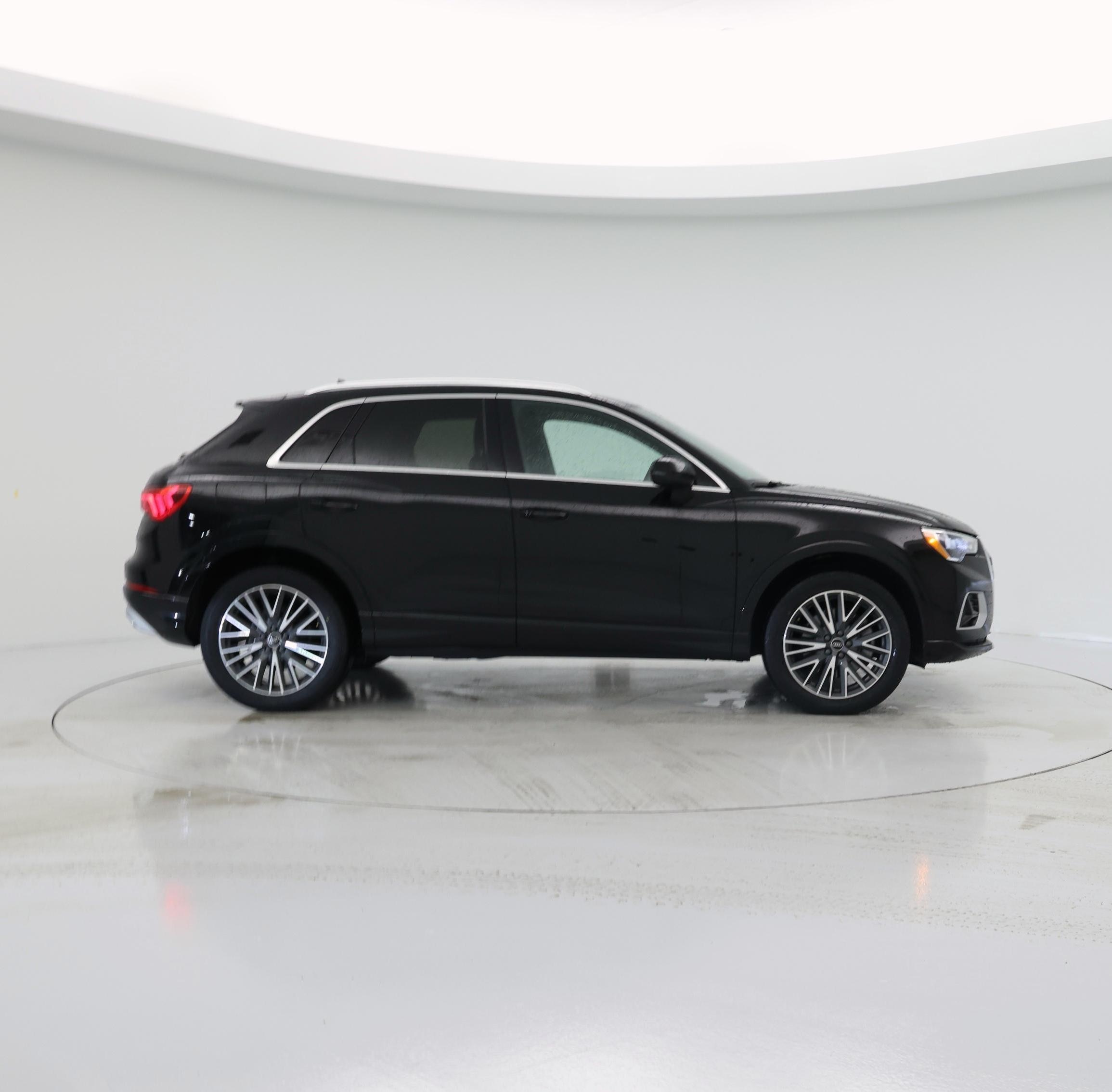 Thumbnail: 2021 Audi Q3 - 7