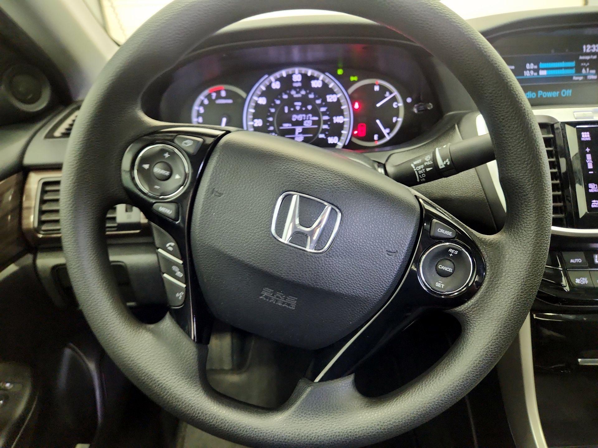 Thumbnail: 2016 Honda Accord - 10