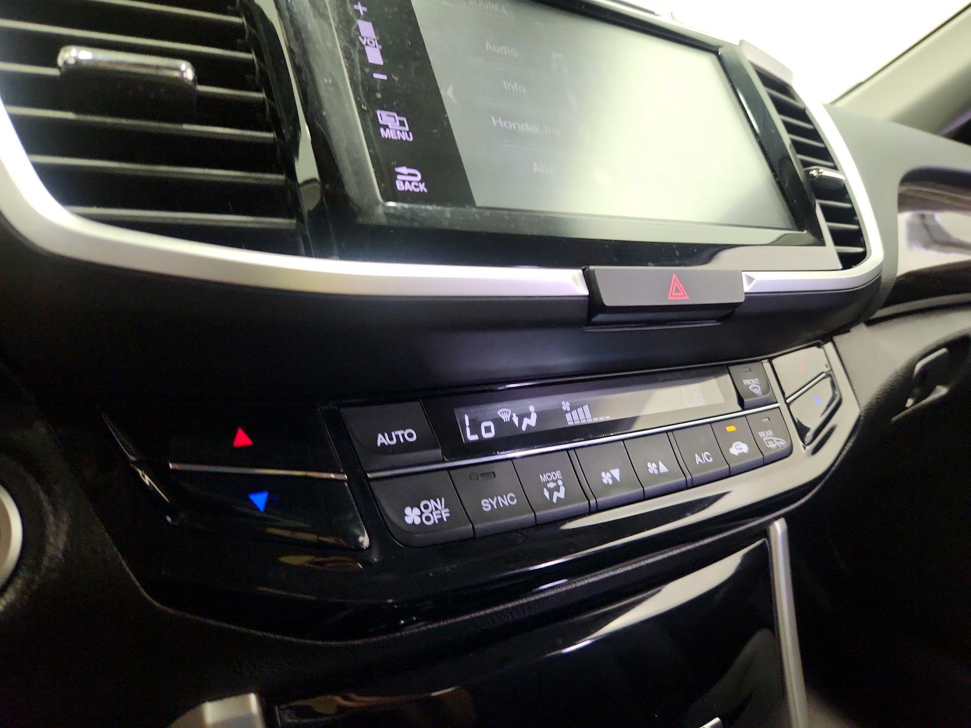 Thumbnail: 2016 Honda Accord - 16