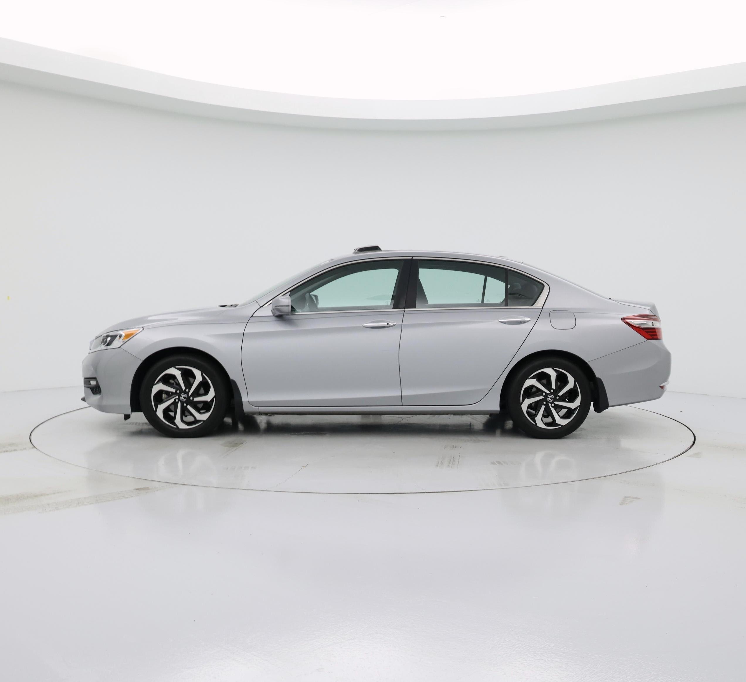 Thumbnail: 2016 Honda Accord - 3
