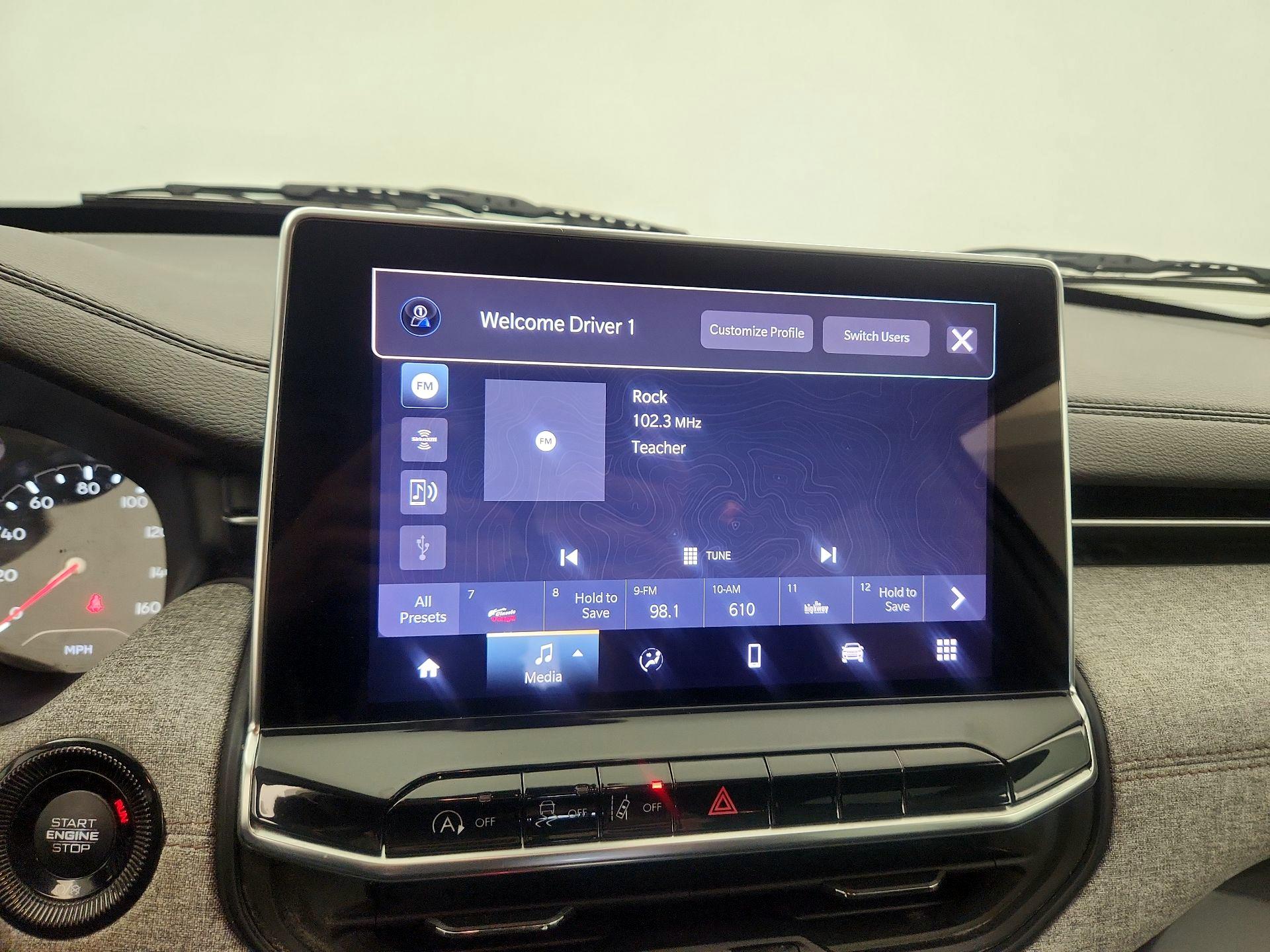 Thumbnail: 2022 Jeep Compass - 15