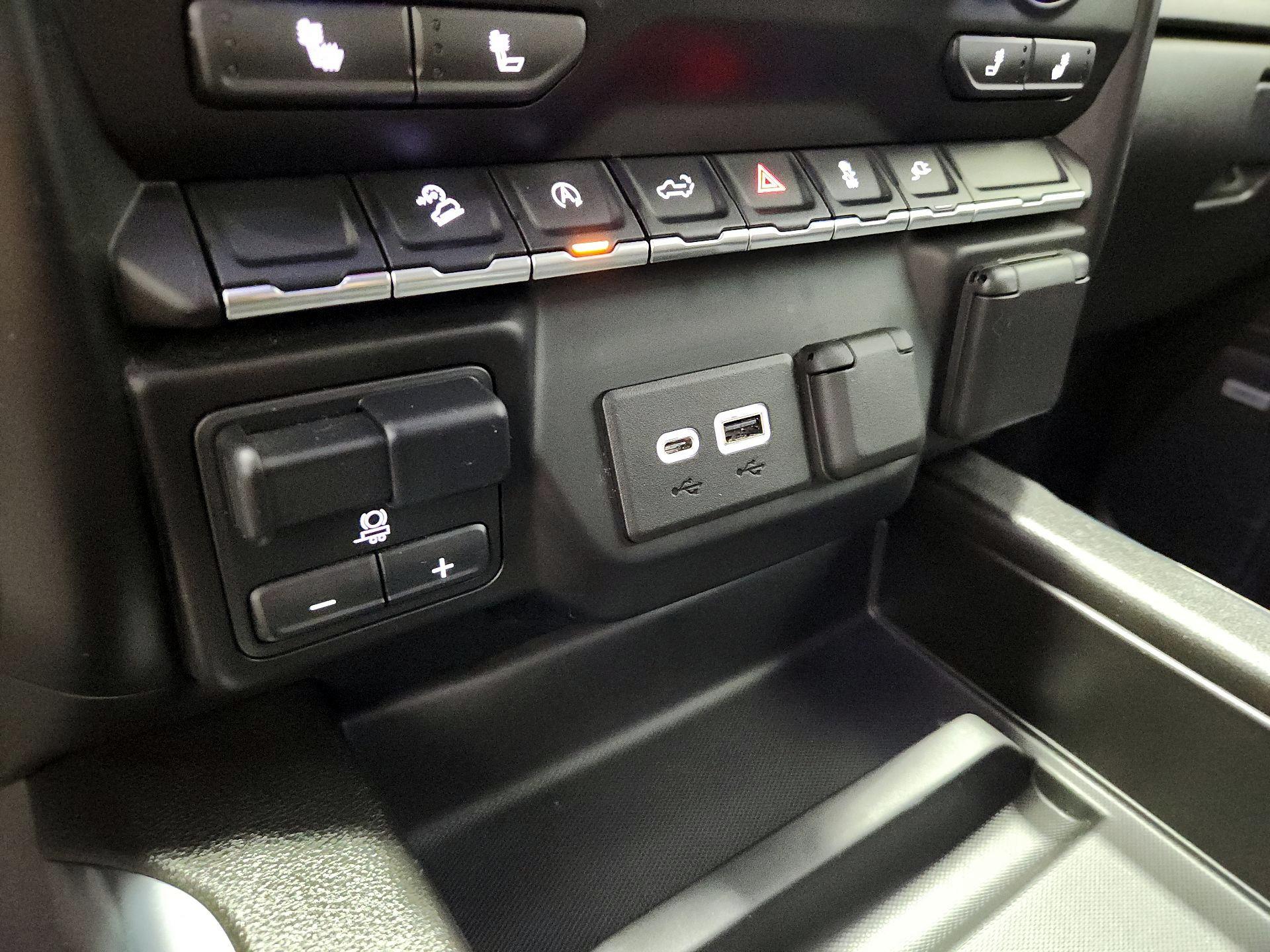 Thumbnail: 2020 Chevrolet Silverado 1500 - 18