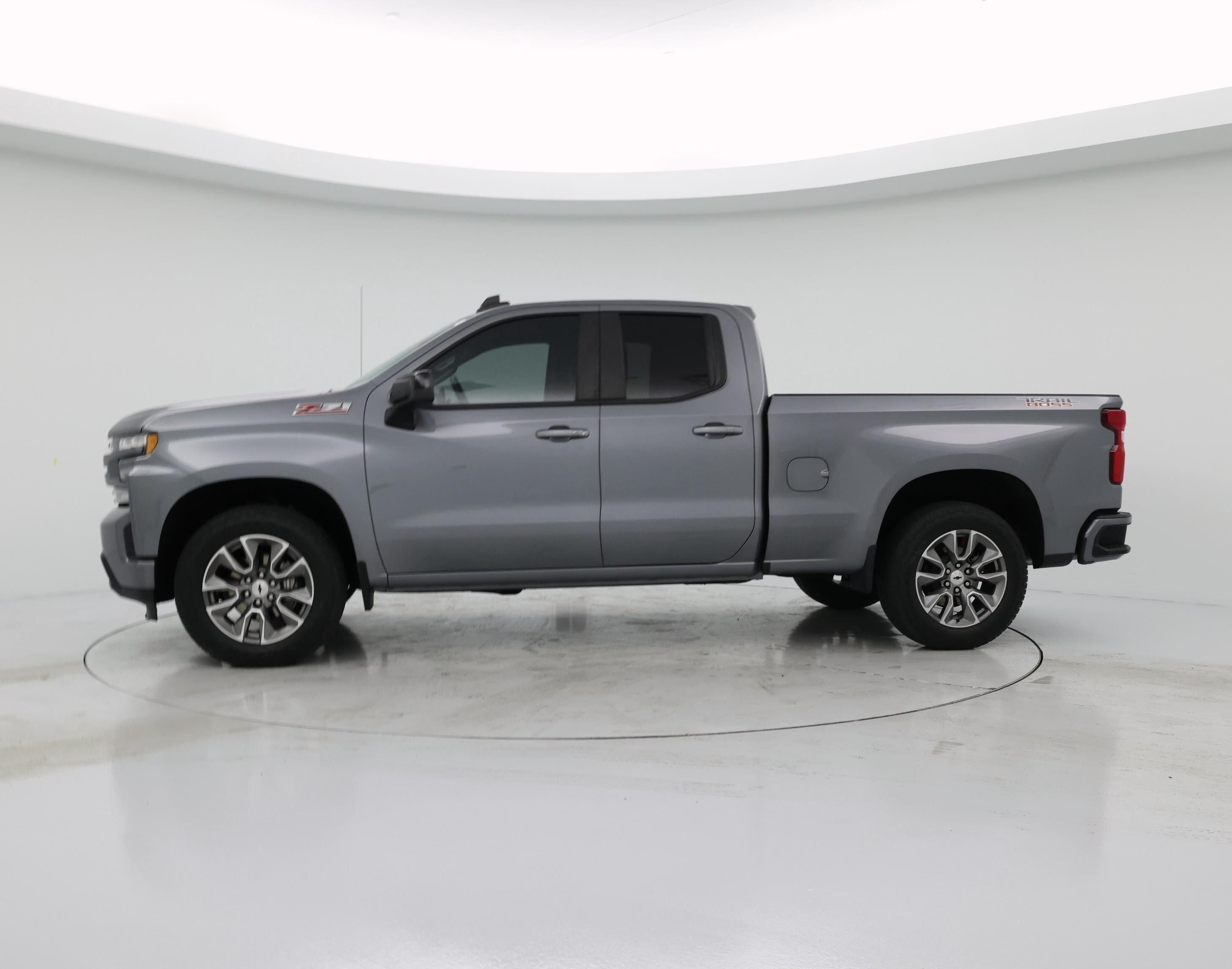 Thumbnail: 2020 Chevrolet Silverado 1500 - 3