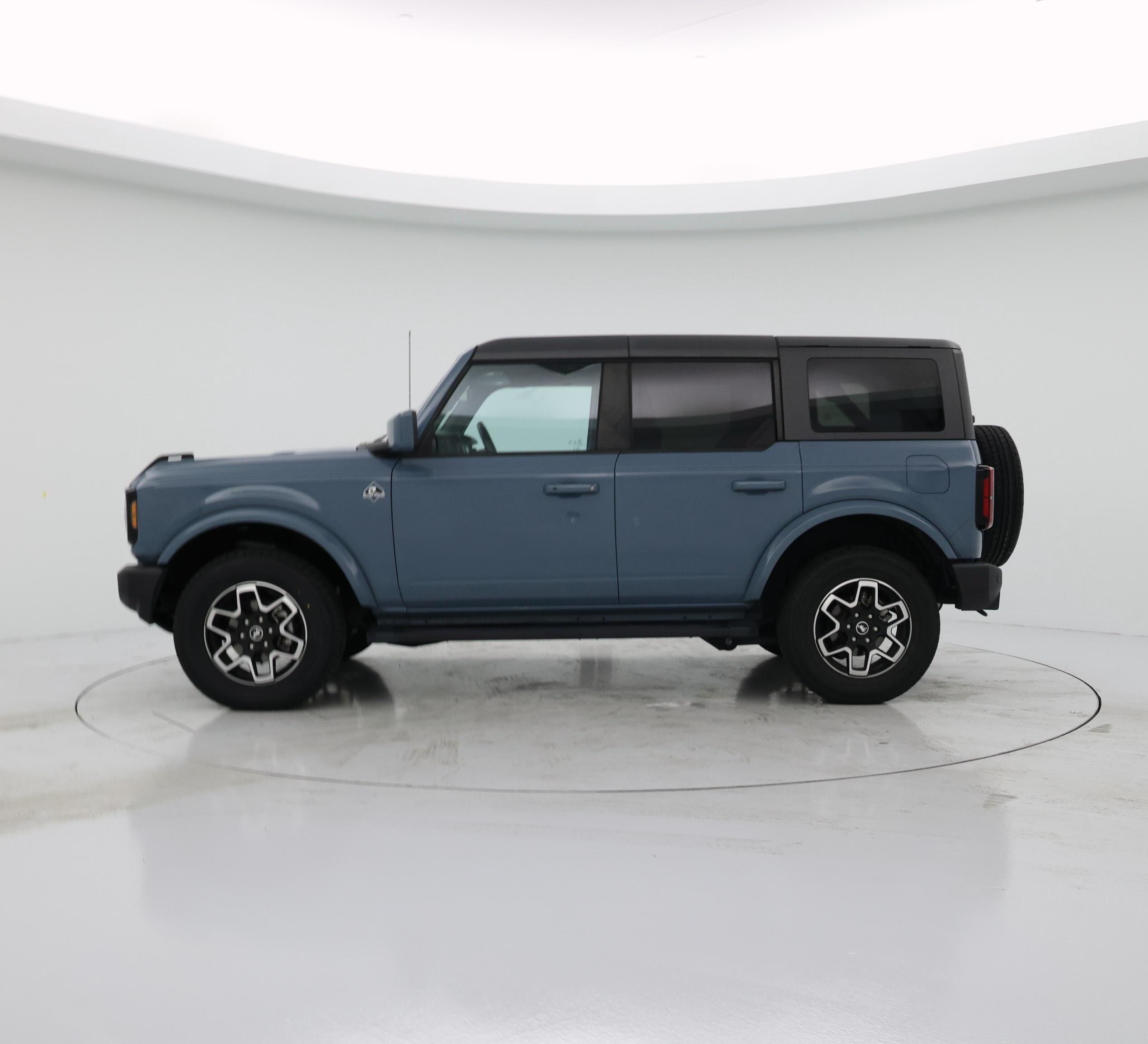 Thumbnail: 2023 Ford Bronco - 3