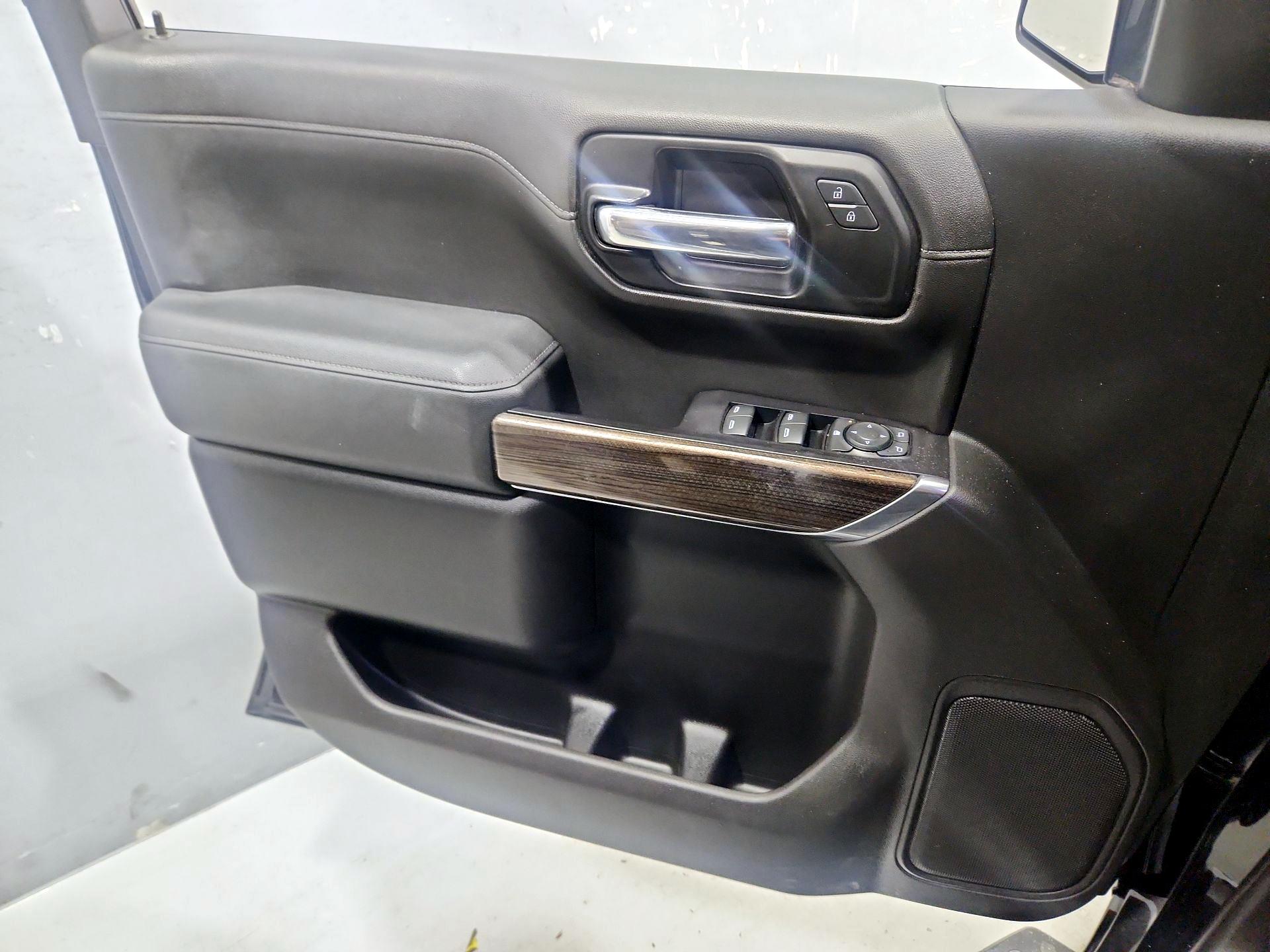Thumbnail: 2019 Chevrolet Silverado 1500 - 12