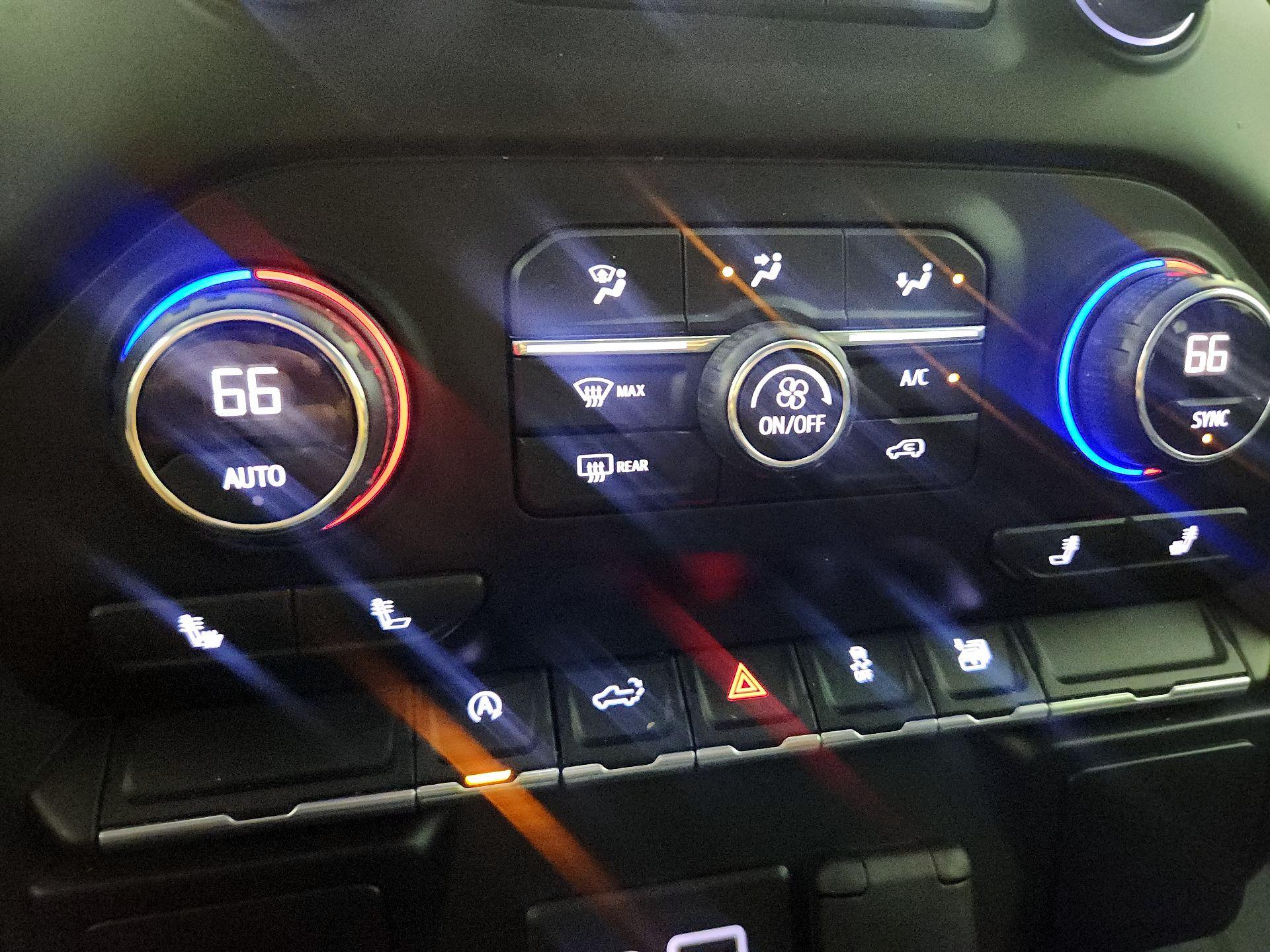 Thumbnail: 2019 Chevrolet Silverado 1500 - 16