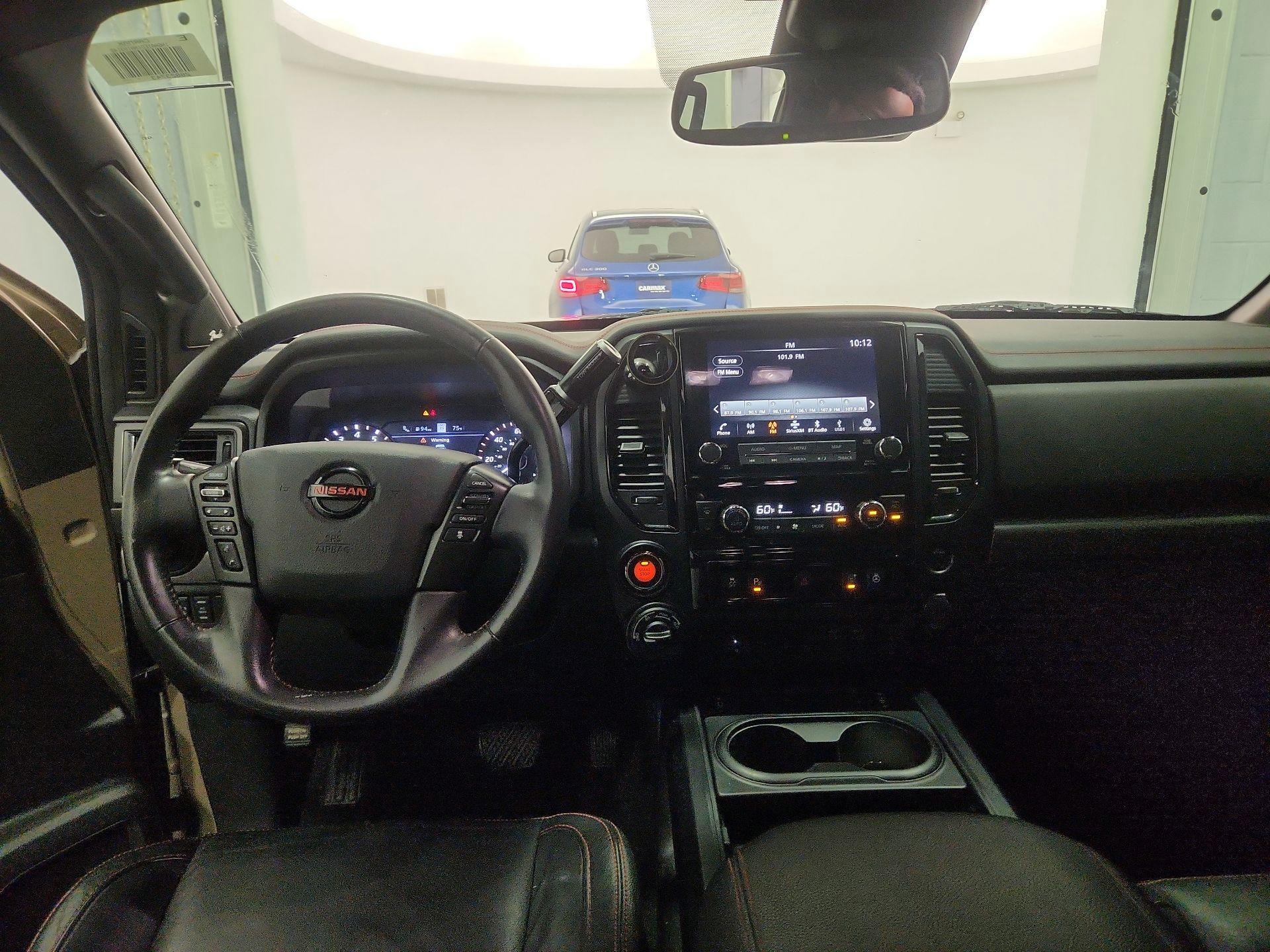 Thumbnail: 2022 Nissan Titan - 9