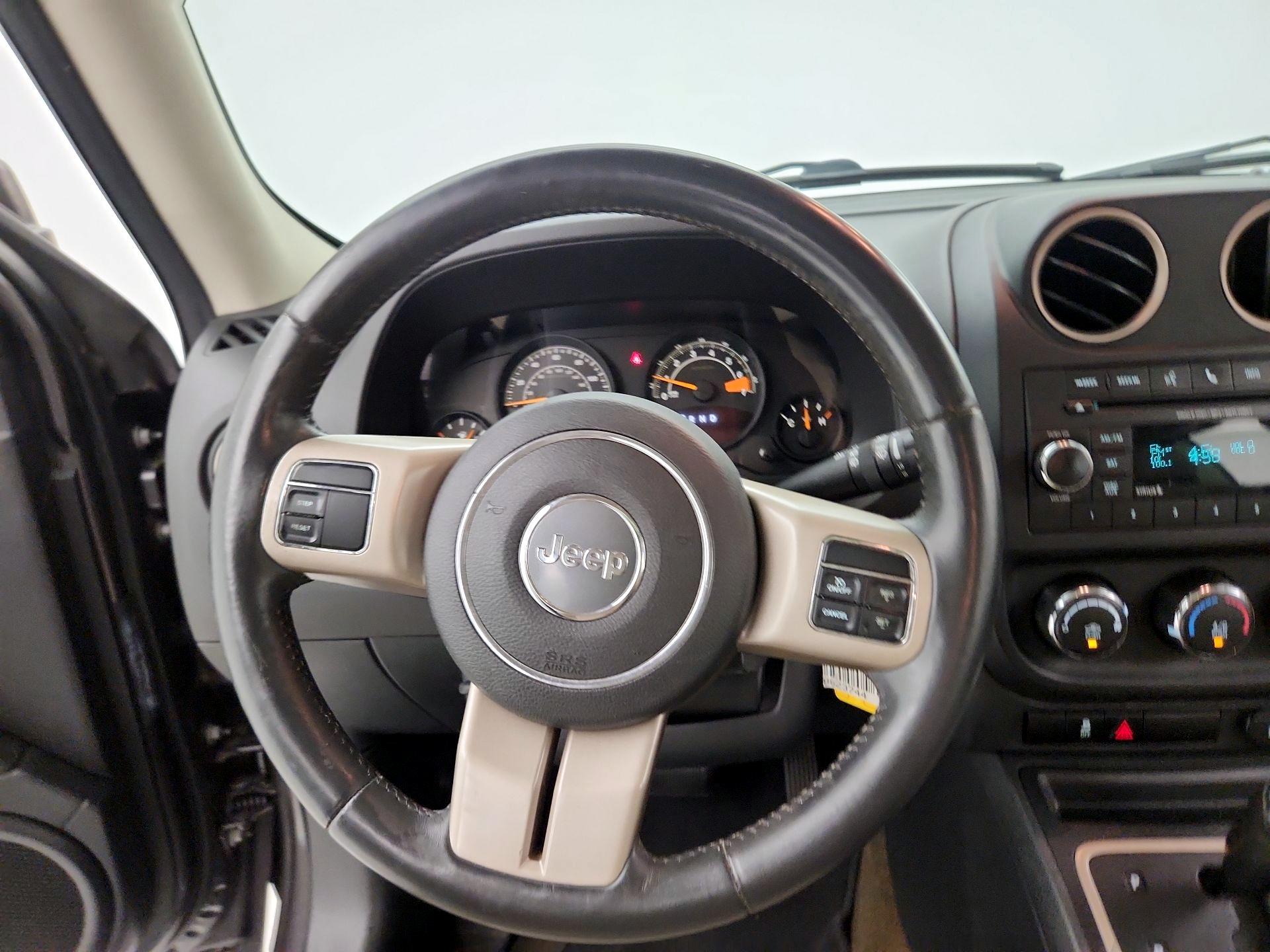 Thumbnail: 2016 Jeep Patriot - 10
