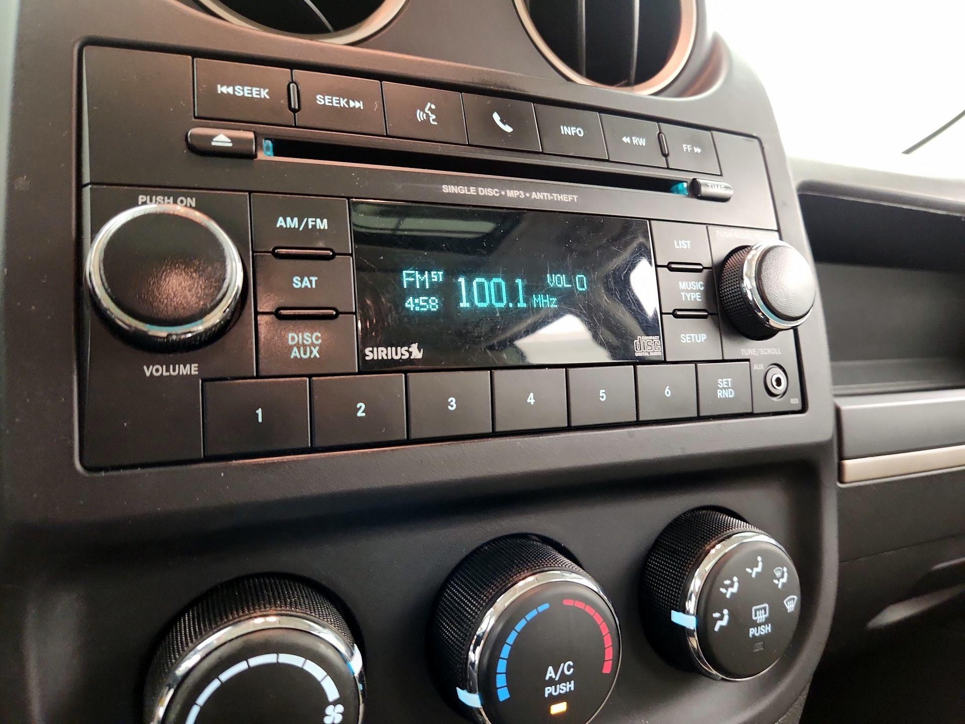 Thumbnail: 2016 Jeep Patriot - 14