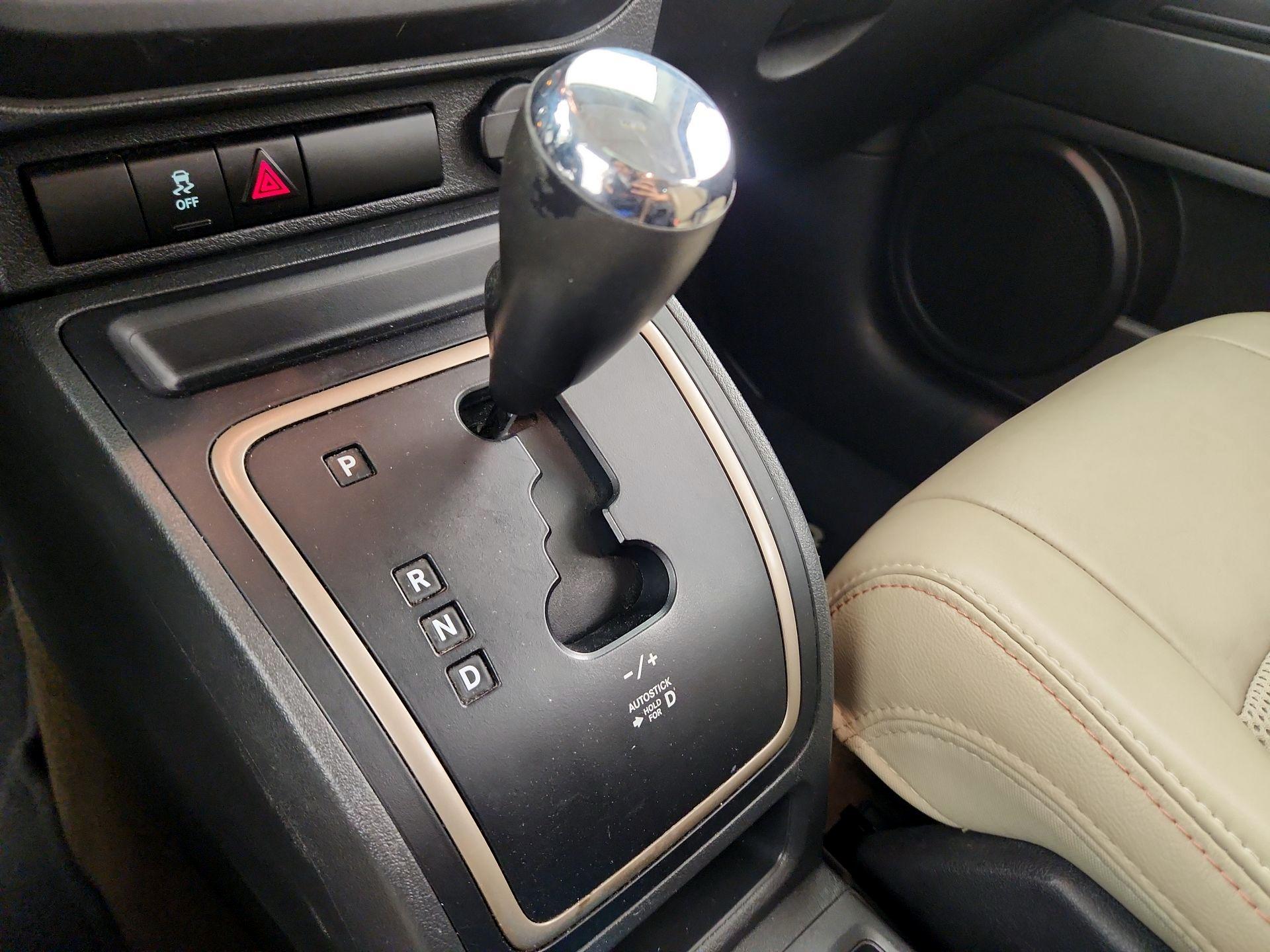 Thumbnail: 2016 Jeep Patriot - 16