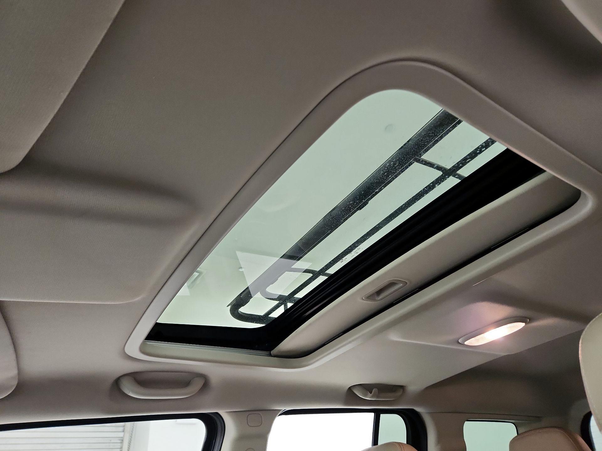 Thumbnail: 2016 Jeep Patriot - 18