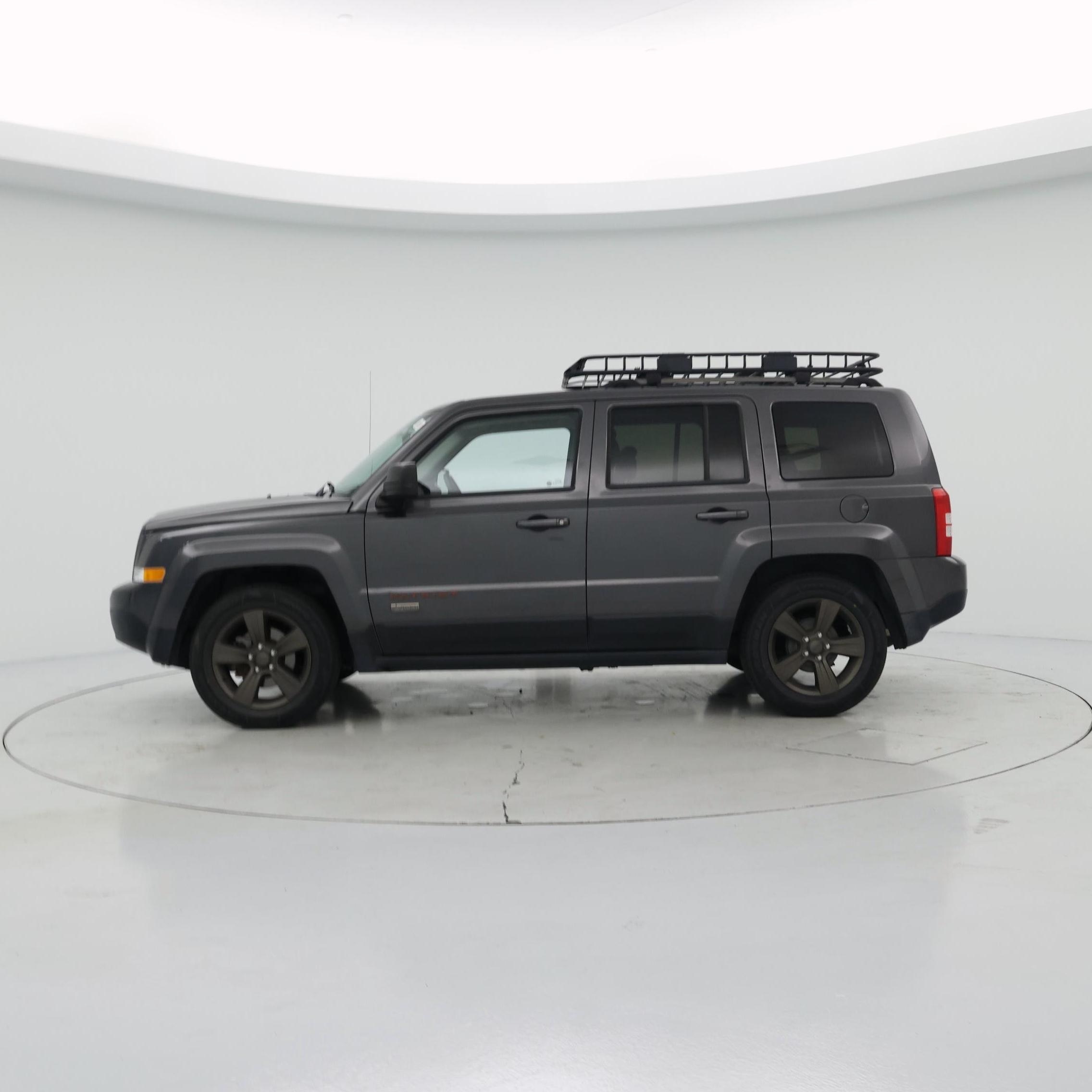 Thumbnail: 2016 Jeep Patriot - 3